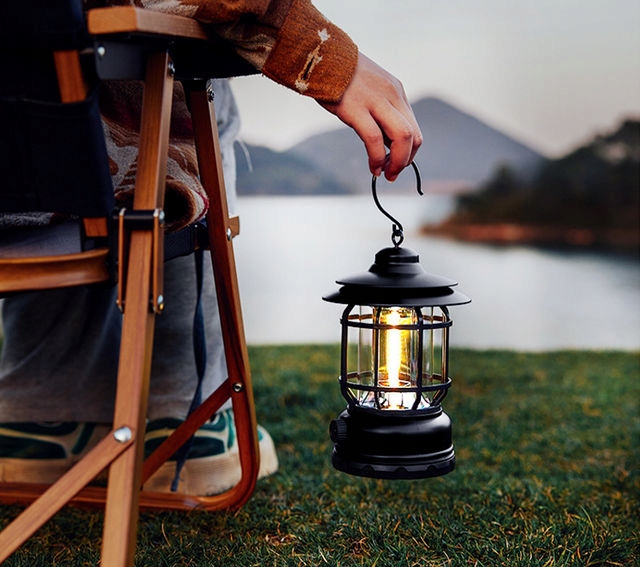 Lampa Kempingowa Wisząca LED COB USB 18650 Kolory Wysokość 23.5 cm