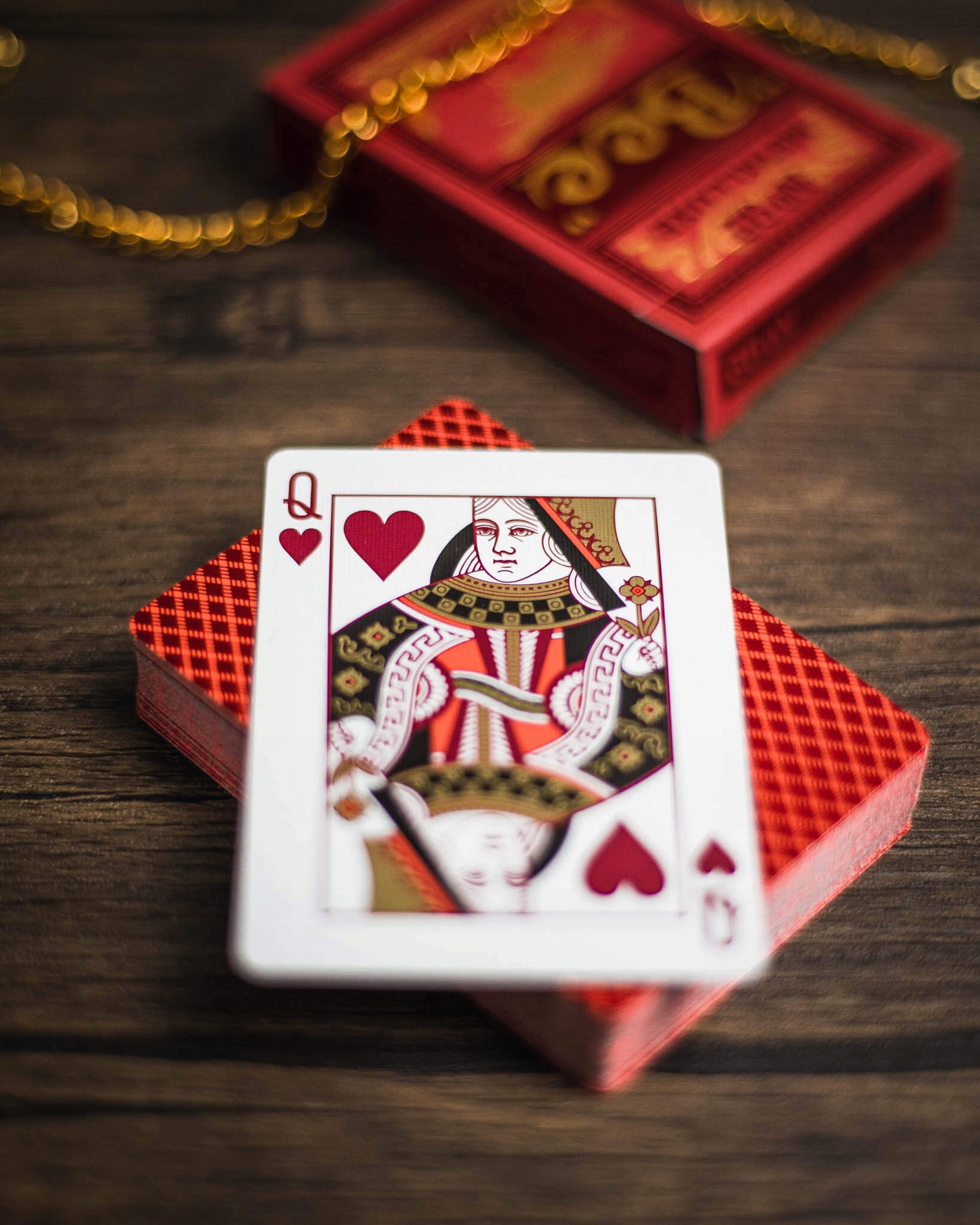 KARTY TALIE BEE METALLUXE BICYCLE RED POKER LUXURY Rok wydania 2021