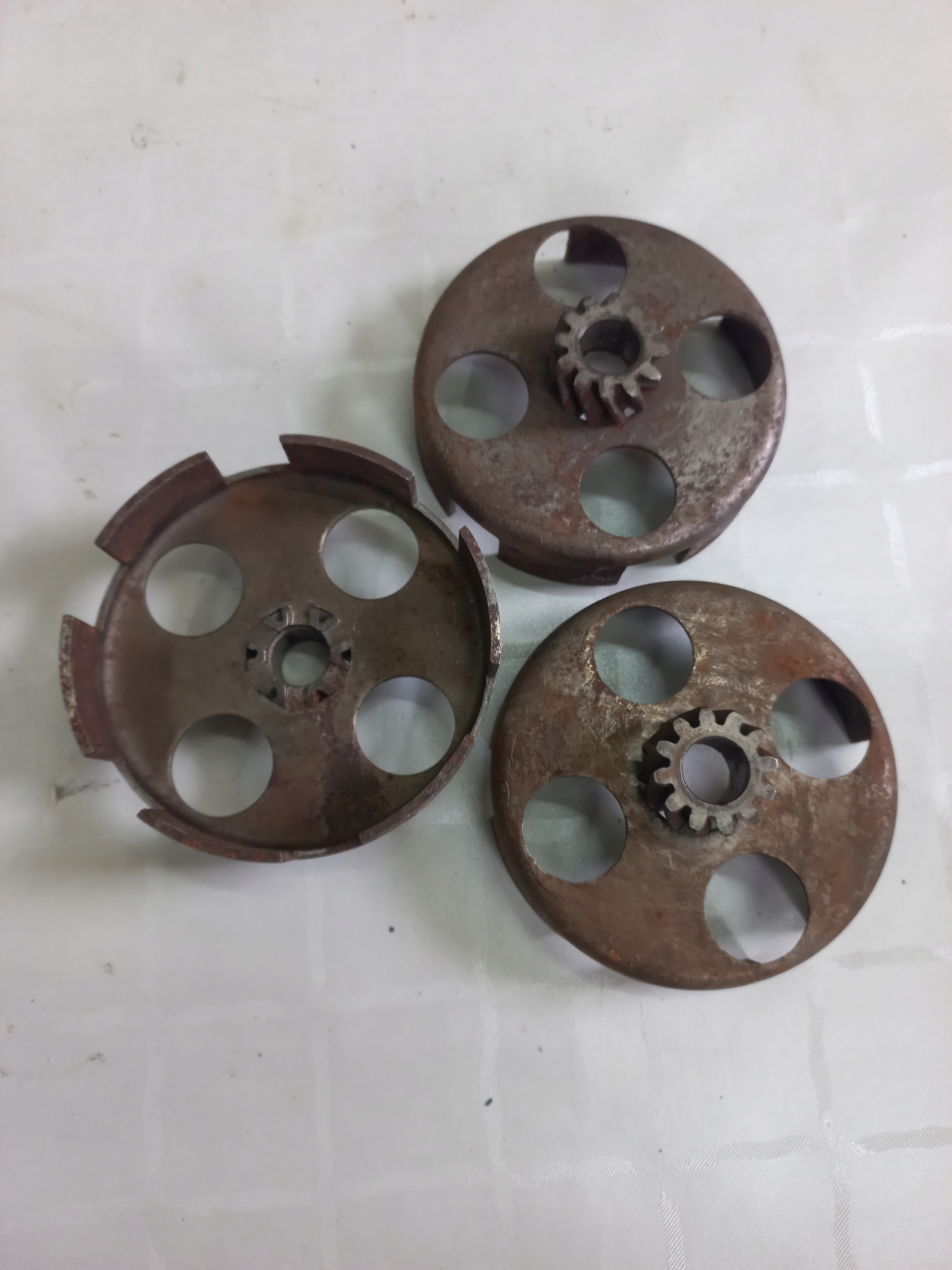 KOSZ KOSZYCZEK SPRZĘGŁA ROMET KOMAR MOTORYNKA POLO PEGAZ CZEŚCI