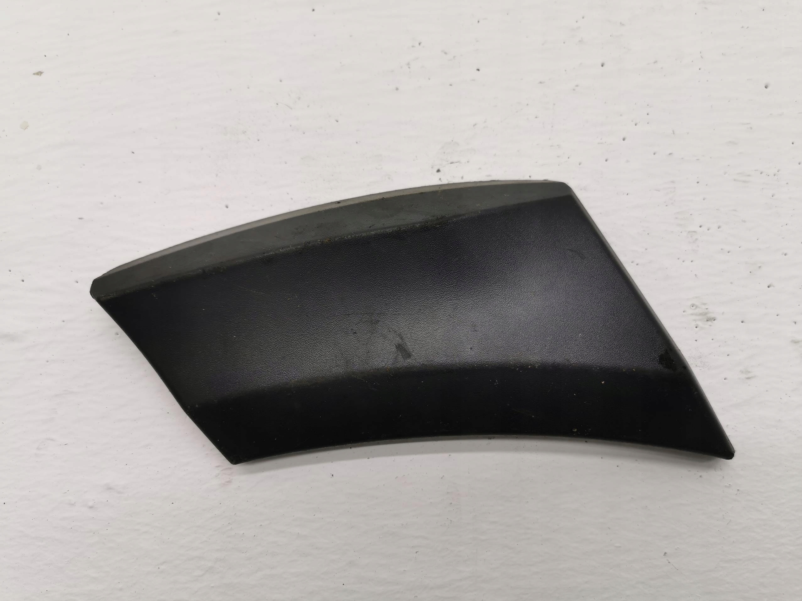 Moulage Aile MERCEDES SPRINTER W906 A9066902662