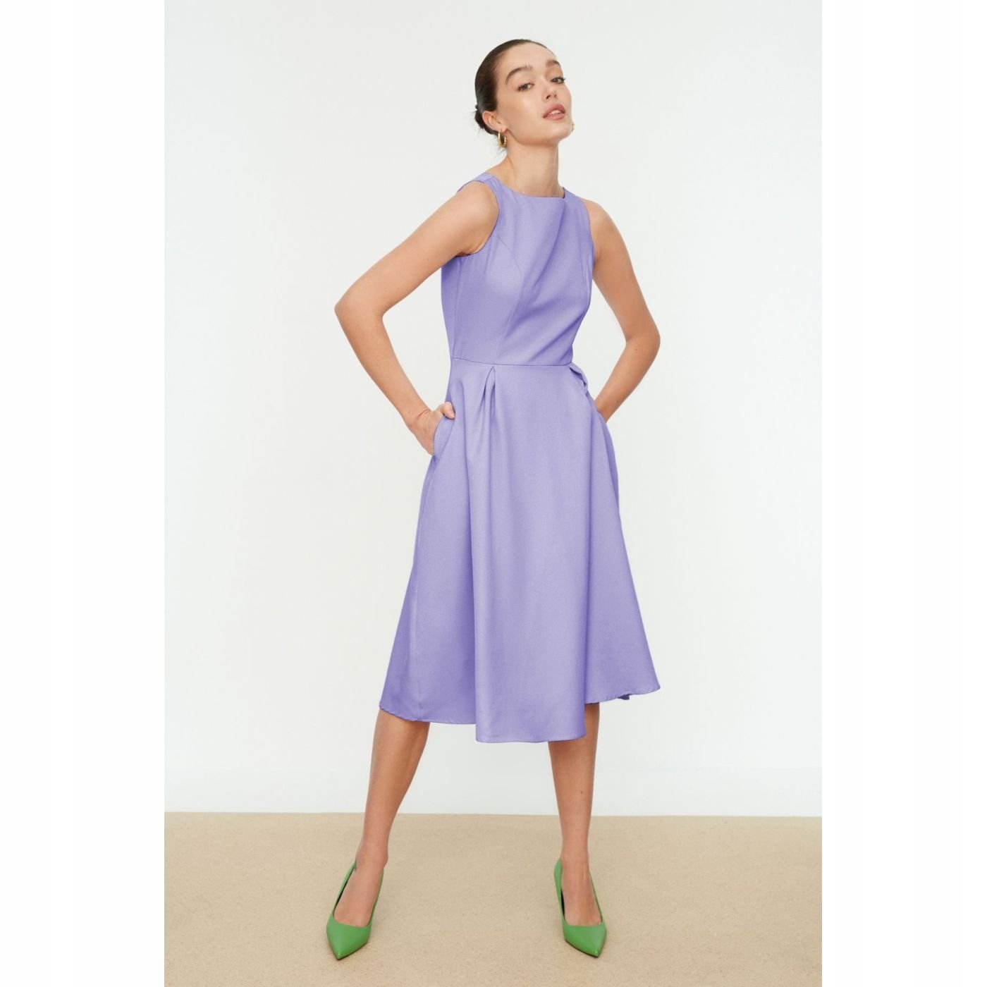 Lila rozšířené Šaty pod kolena Trendyol 42