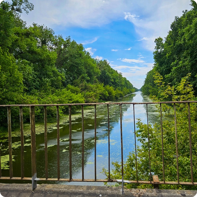 WOBLER PŁYWAJĄCY Z OBROTOWĄ PŁETWĄ SAHIDO FIZZ SPLASH SZCZUPAK SANDACZ SUM Stan opakowania oryginalne
