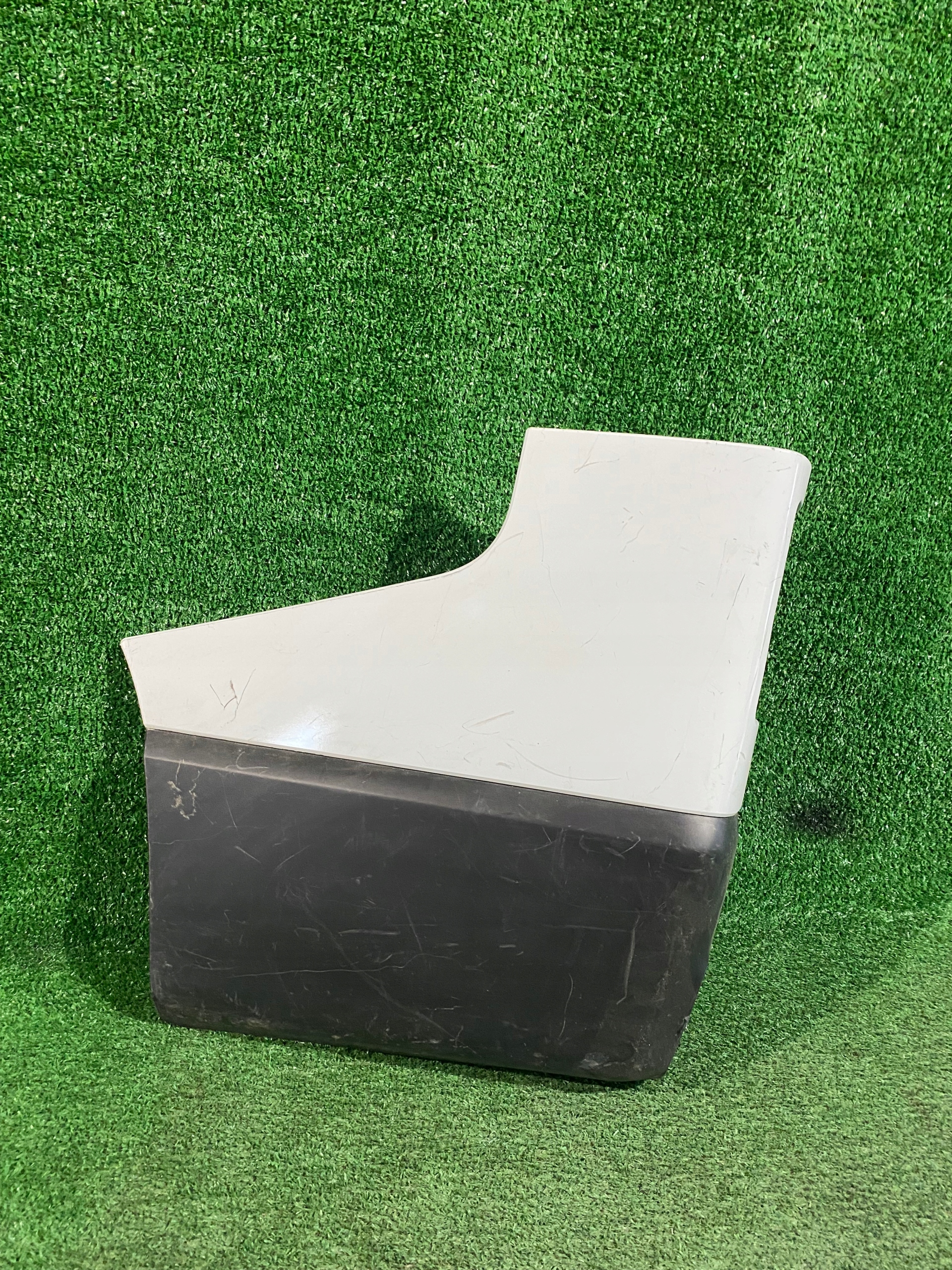 corner left rear RENAULT TRAFIC III