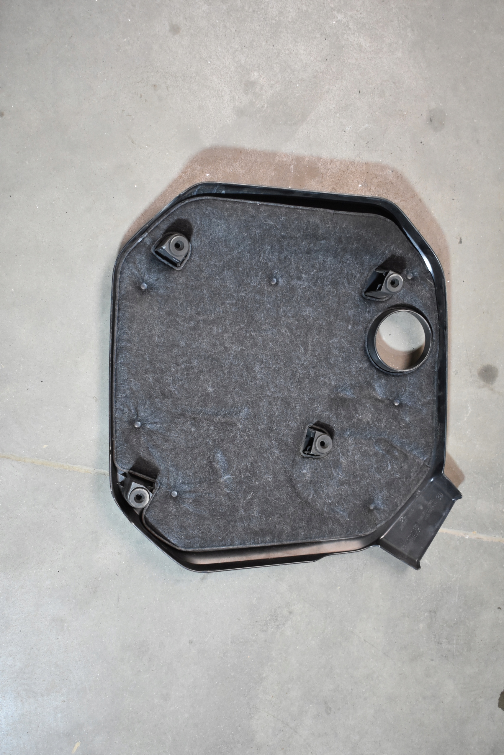 perfect condition cover engine housing cover BMW G01 G30 1
