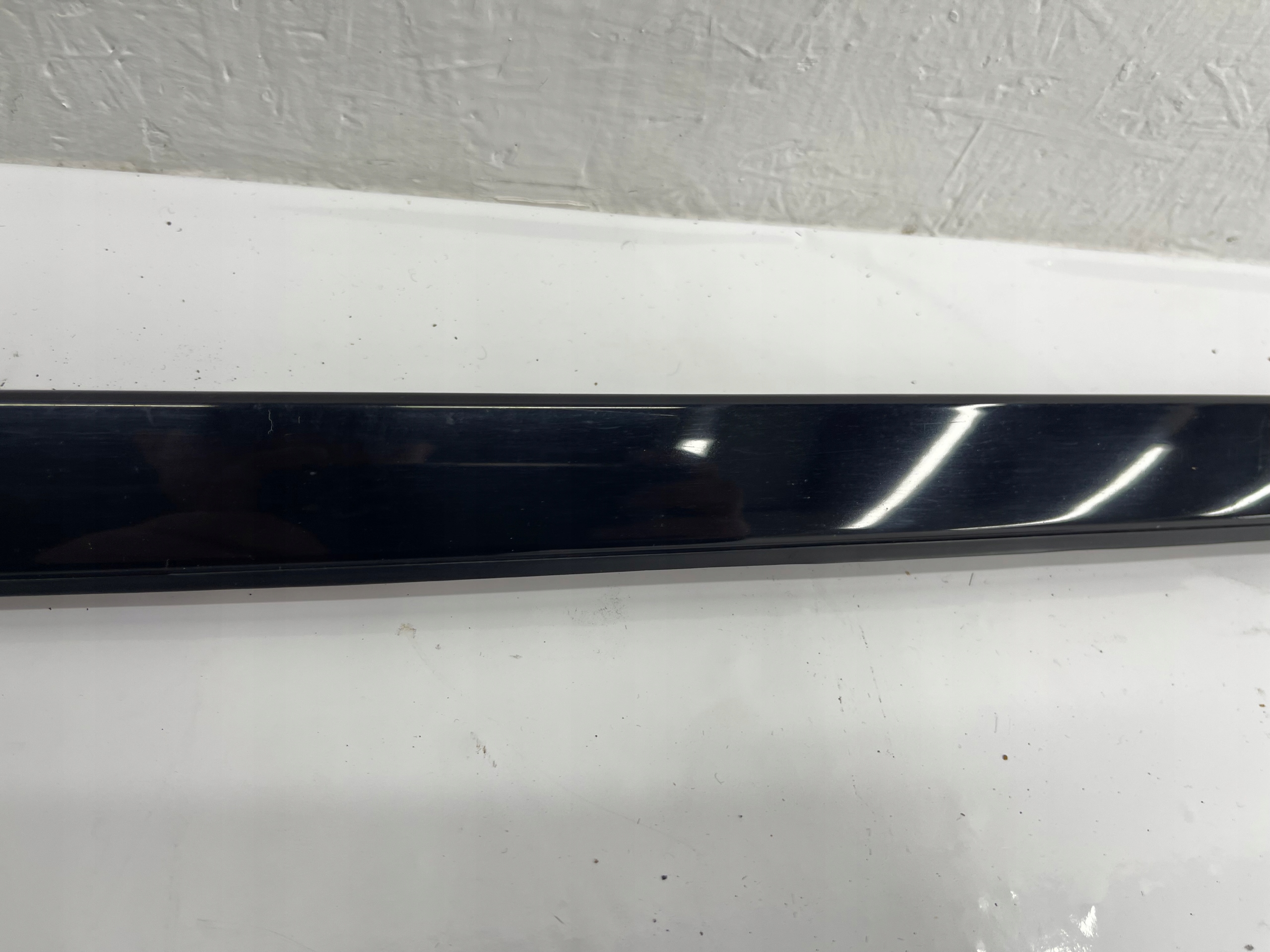 MERCEDES E KLASA W213 moulding windows CZOLOWEJ left A2136901182