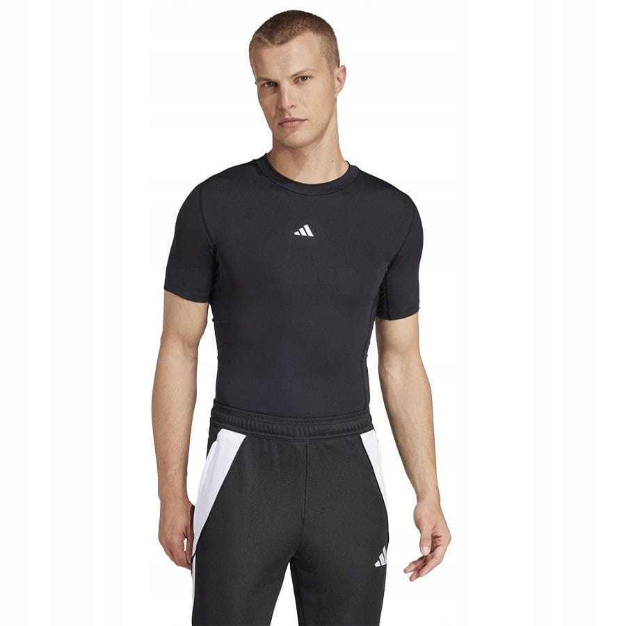 Koszulka adidas Techfit Ss Tee JP4674 Czarny, L