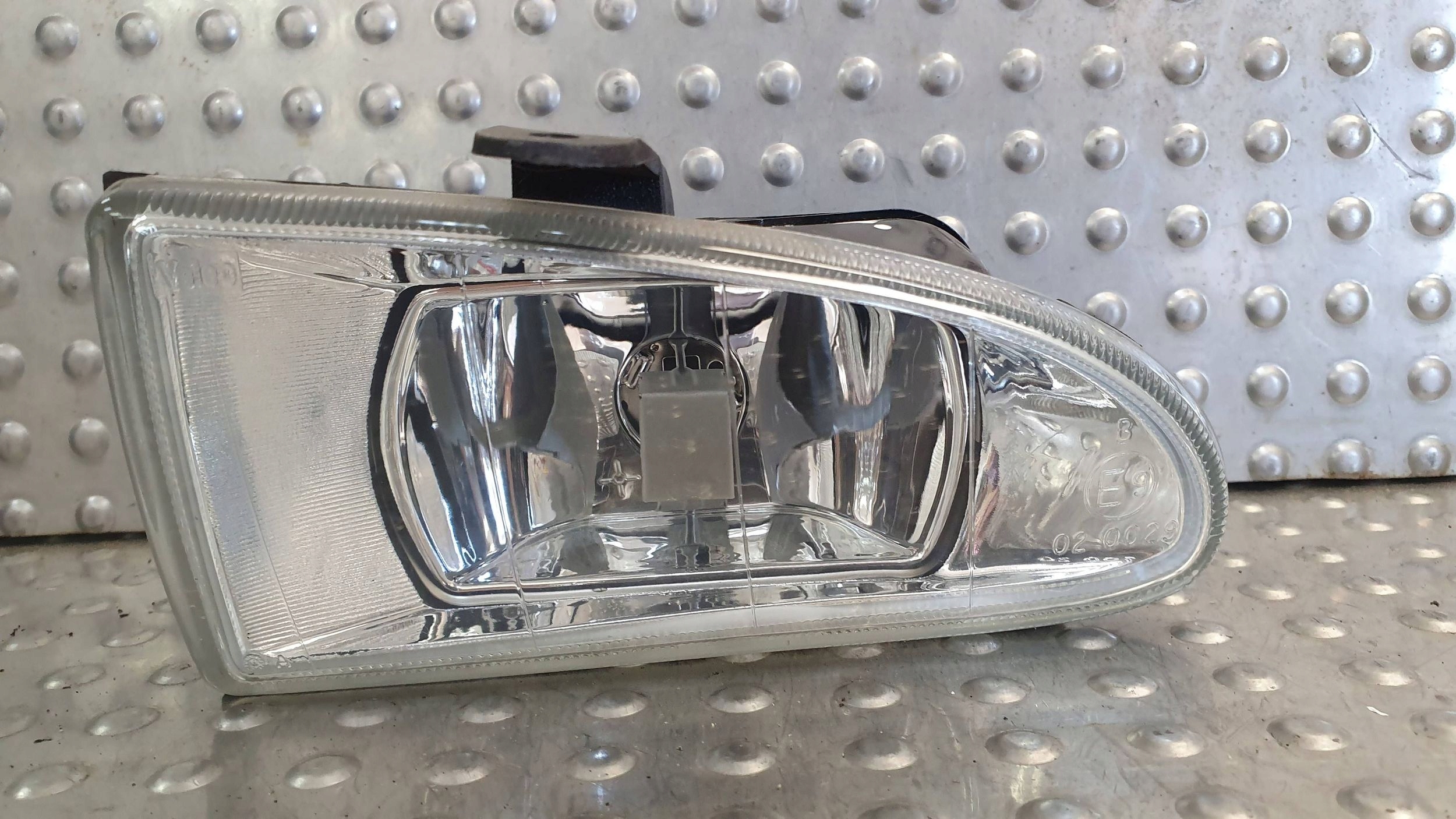 fog light left FORD FIESTA MK IV 95