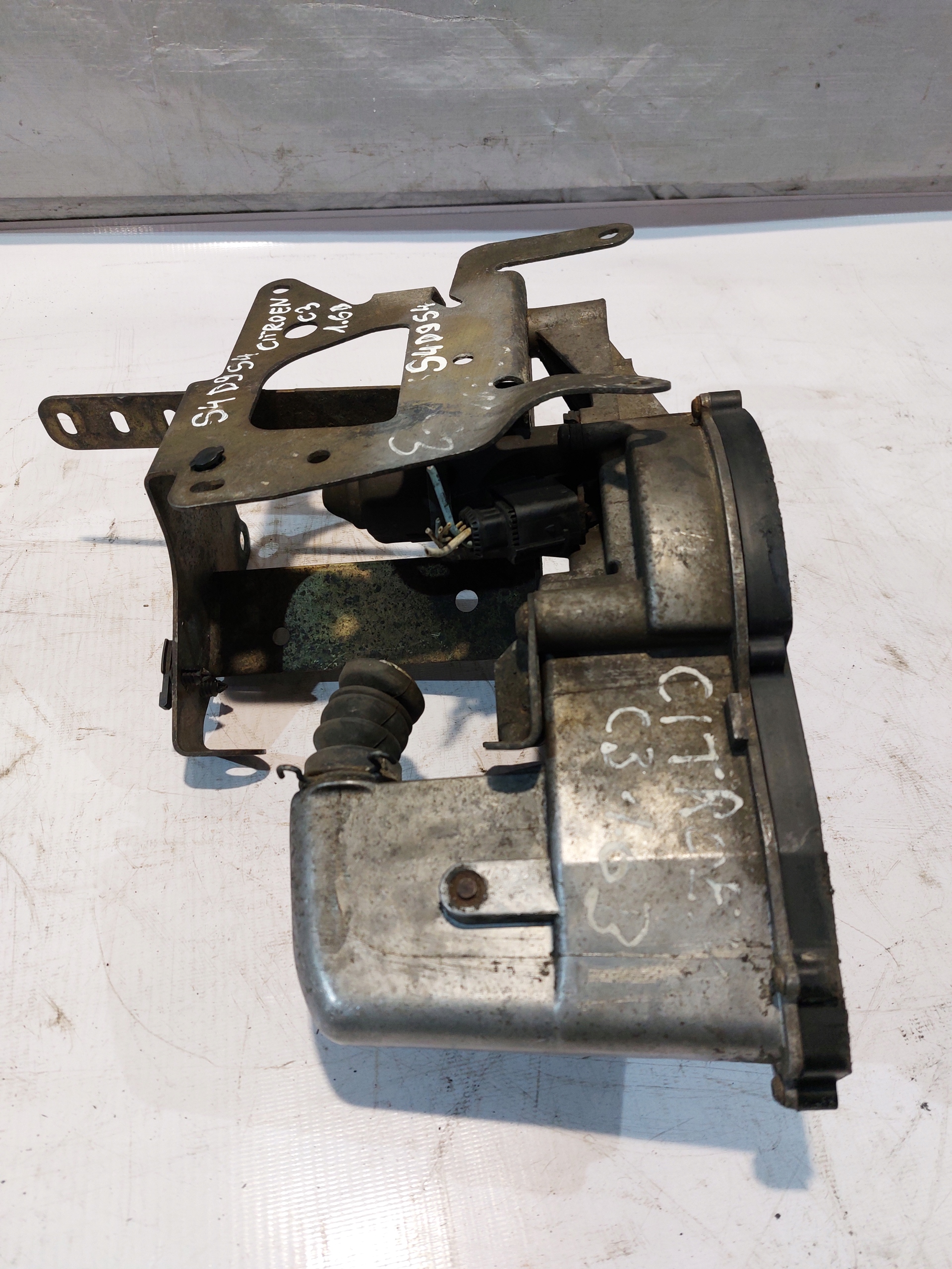 WYSPRZEGLIK CITROEN C3 1.6B