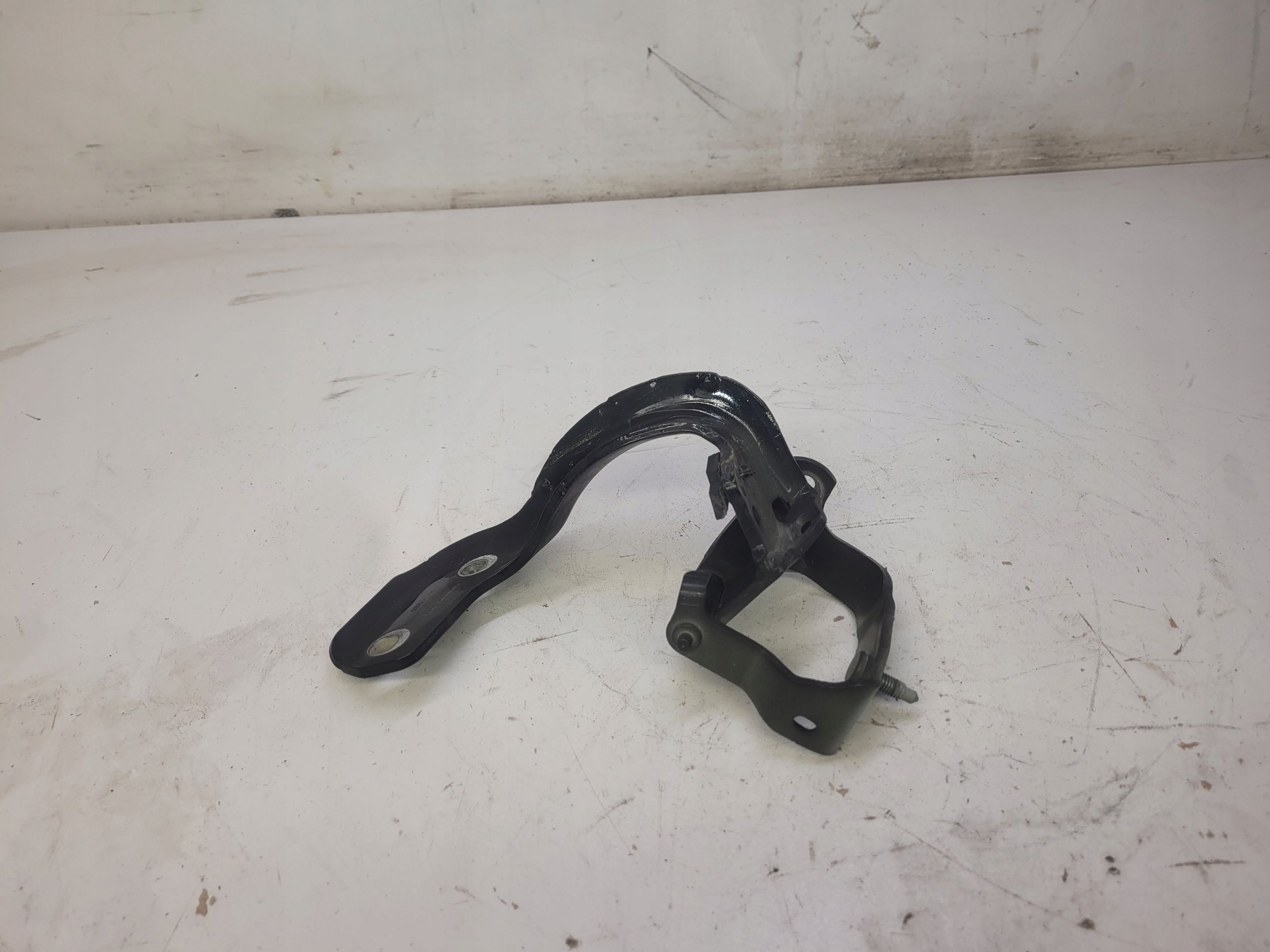 hinge bonnet right rear part AUDI A6 C7 4G9827300