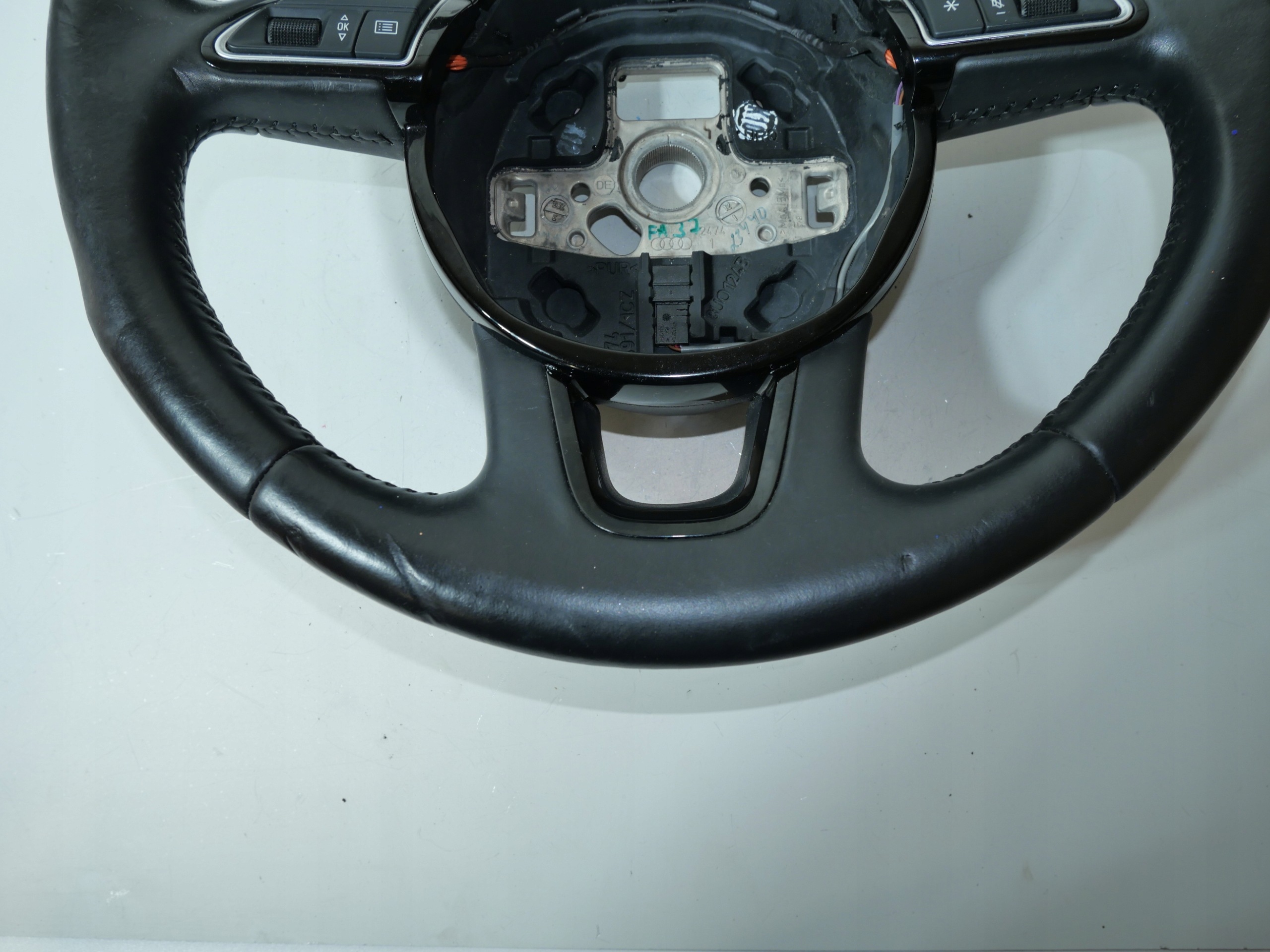 AUDI Q3 8U lenkrad TROJRAMIENNA 8U0124B