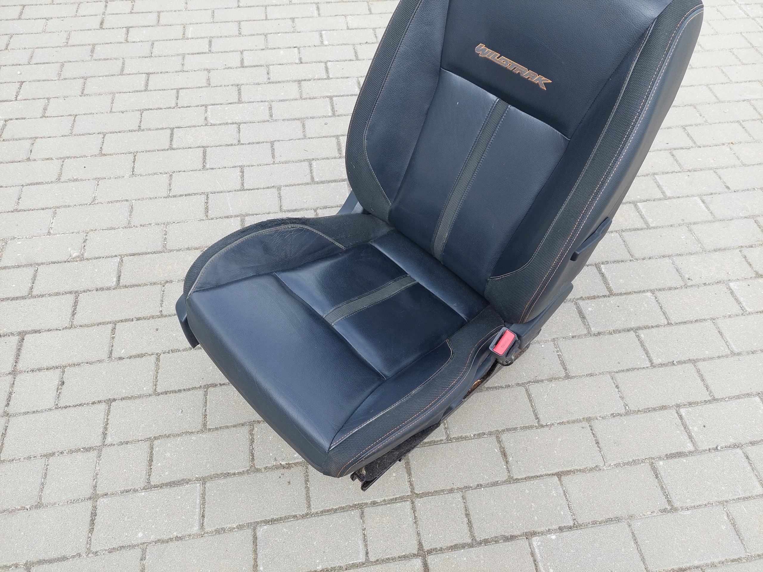 seat GRZANY front front right + airbag FORD RANGER V LIFT 19R