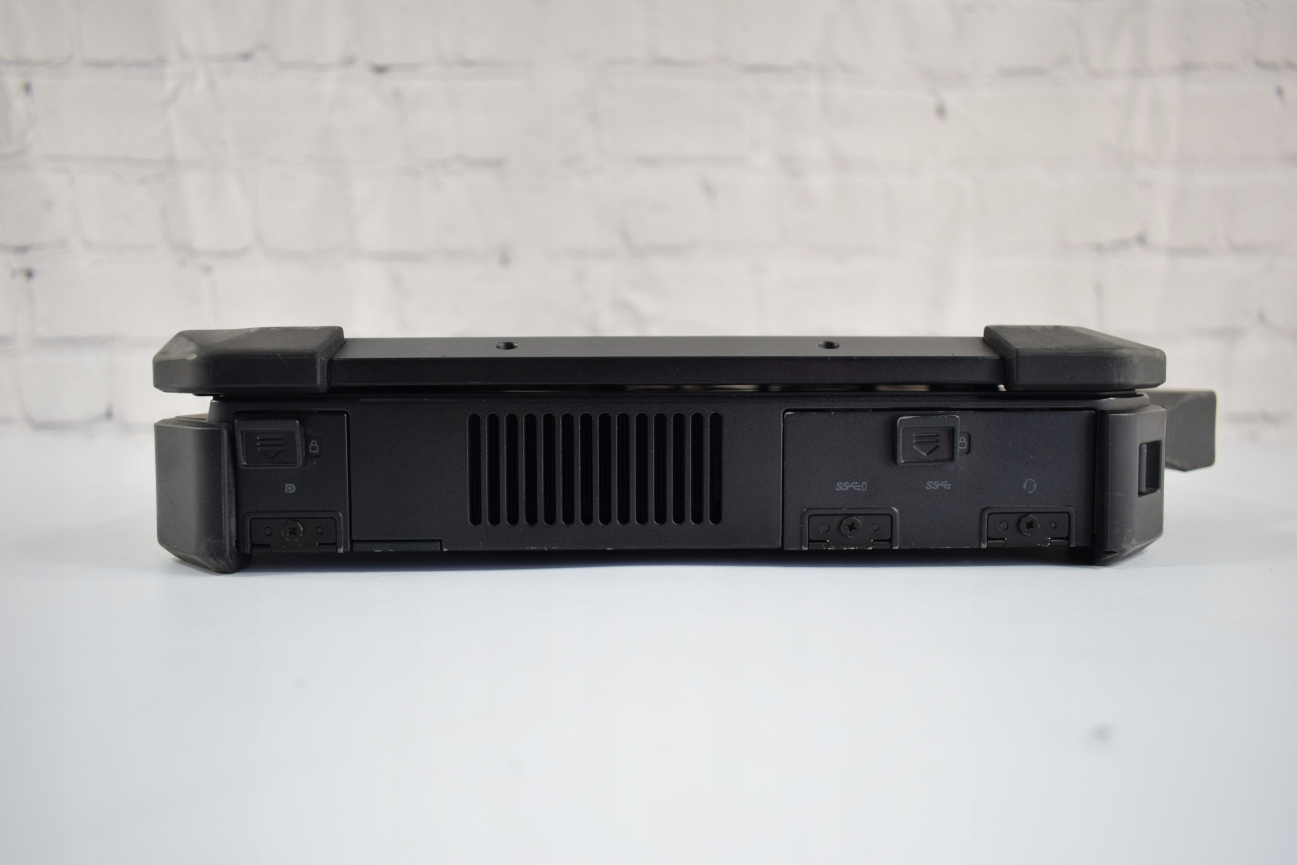 Dell Rugged 7424 TOUCH Intel i7-8650U 16GB|1TB SSD|DVDRW| 1080649 Pojemność dysku 1000 GB