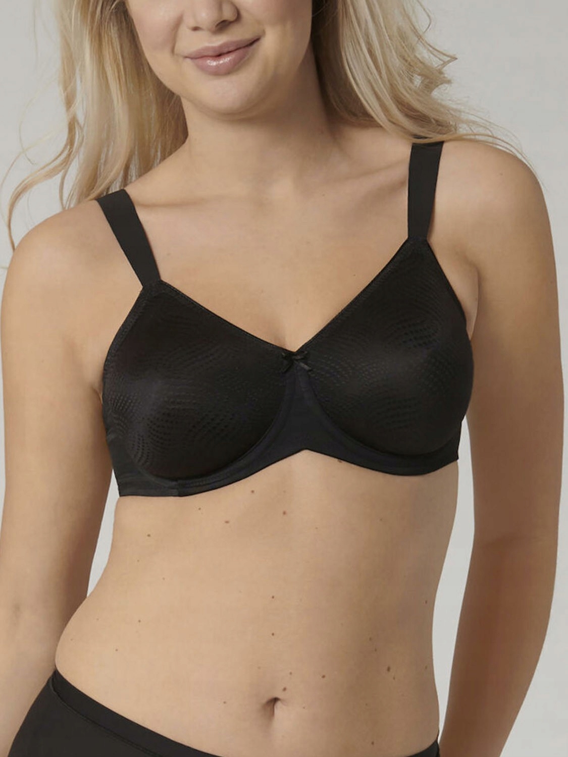 Podprsenka Triumph Essential Minimizer W X 04 85D