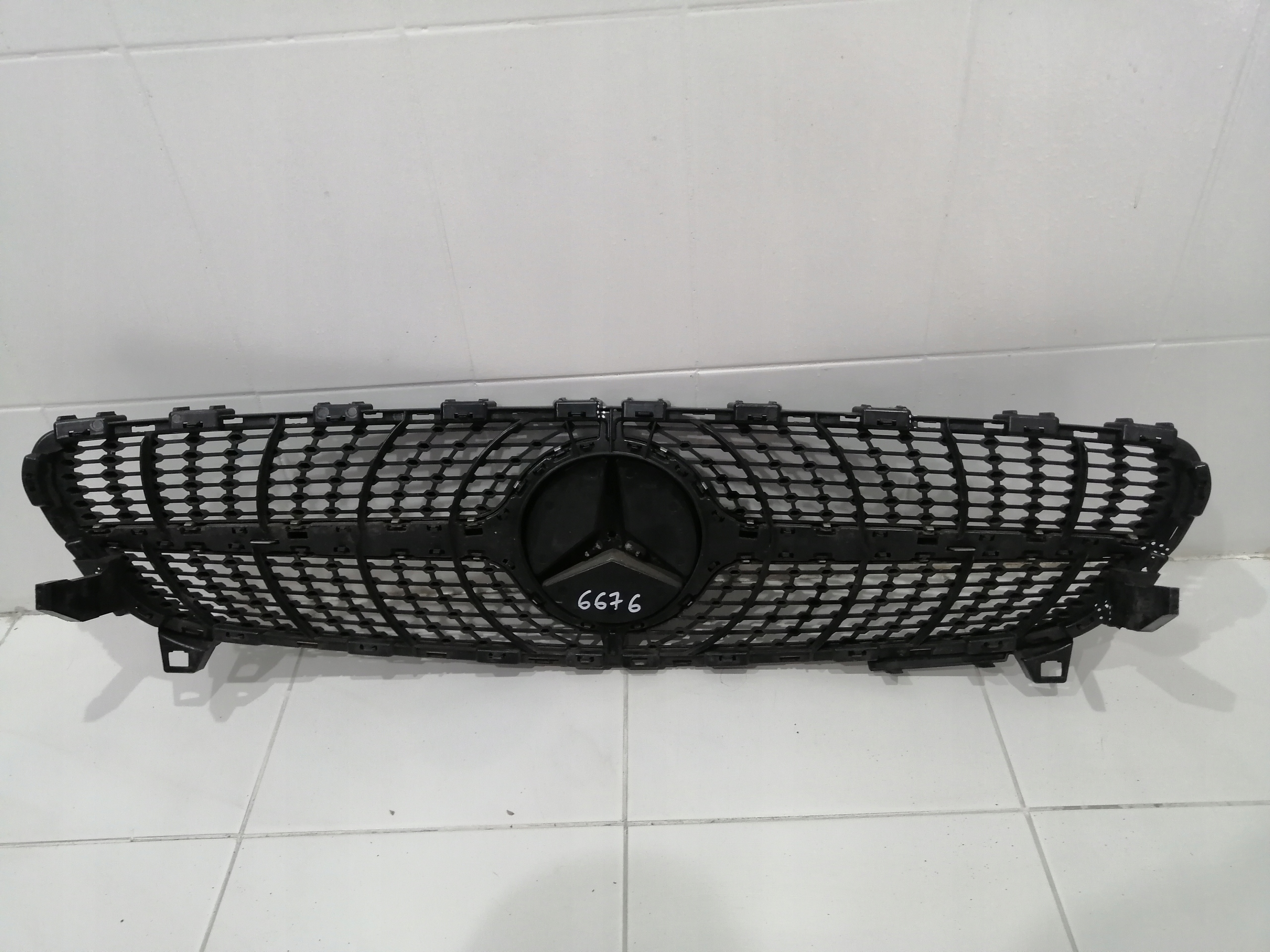 Mercedes-Benz A-Klasse W176 Kühlergrill FRONTGRILL Kühlergitter A1768881760 - Thumbnail 12
