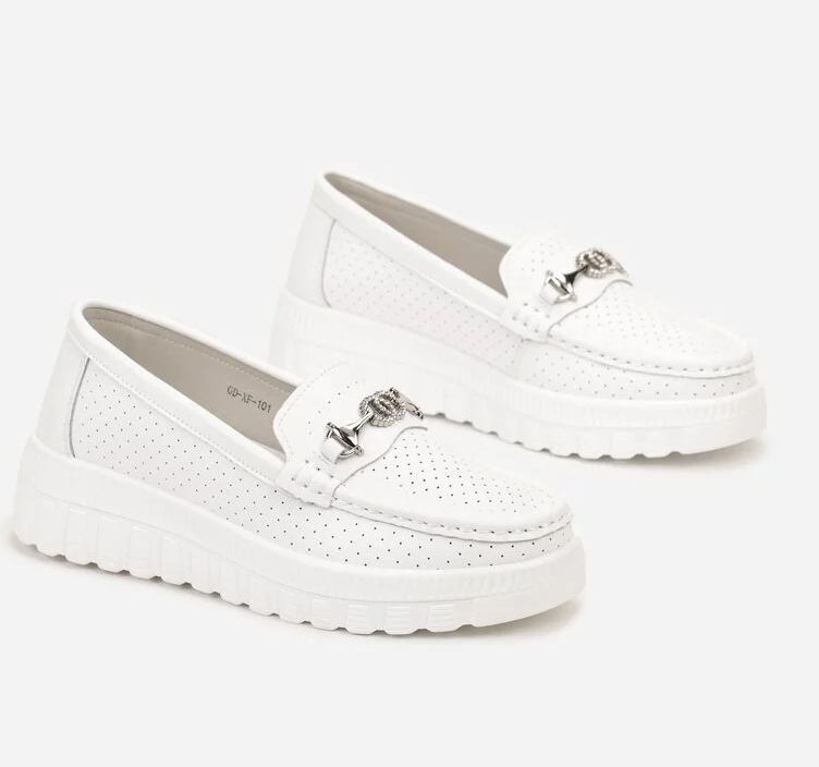 BIAŁE SKÓRZANE MOKASYNY NA PLATFORMIE ZE SKÓRY Rail r 39 Kod producenta 01G