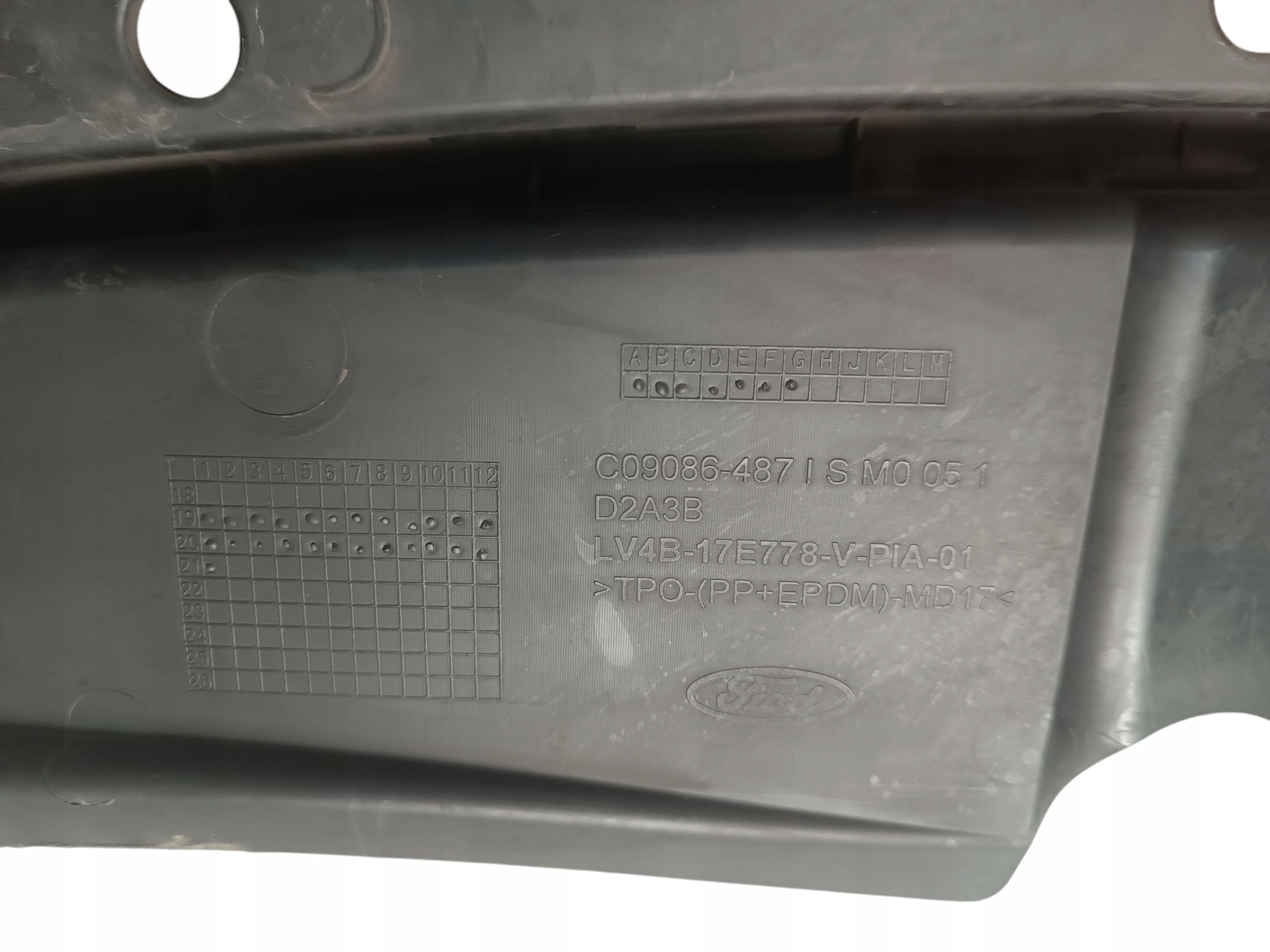 FORD KUGA MK3 příčka nárazník předek horní LV4B-17E778-V
