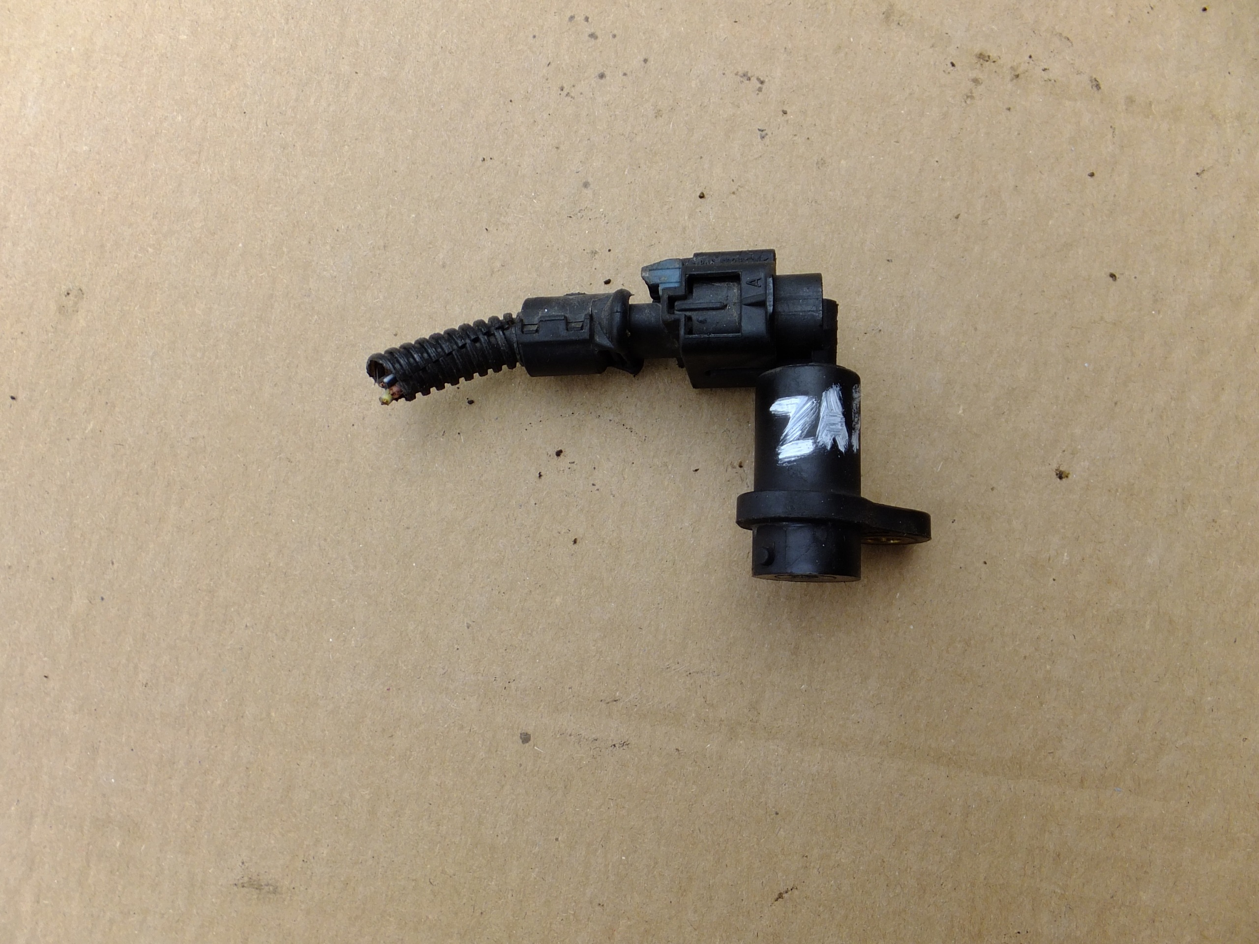 shaft position sensor opel zafira b 1,6 16v 25337265