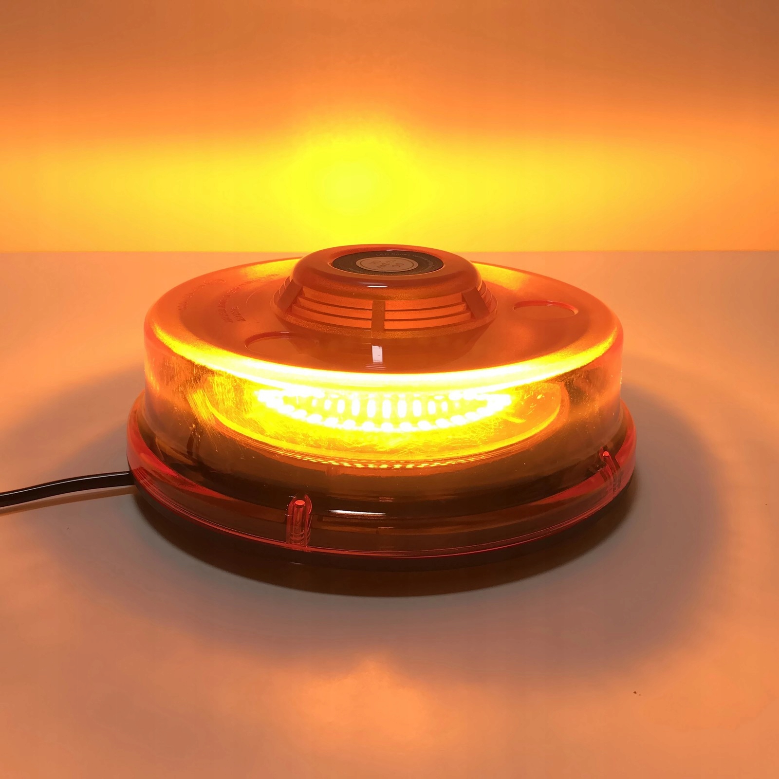 KOGUT LED UFO LAMPA OSTRZEGAWCZA STROBOSKOP MAGNES Producent części Inny