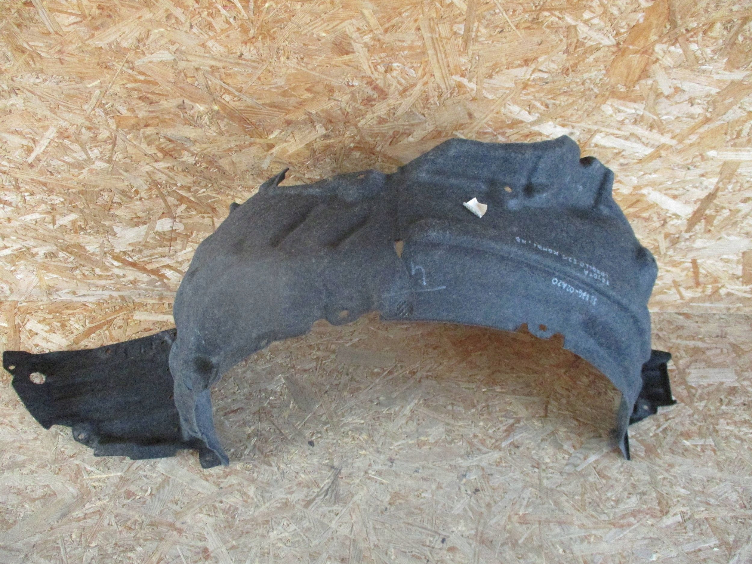 mudguard front front left TOYOTA COROLLA E21 HB KOMBI