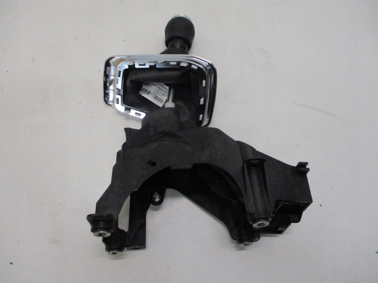 Mechanizm zmiany biegów RENAULT CAPTUR II 19R Producent części Renault OE