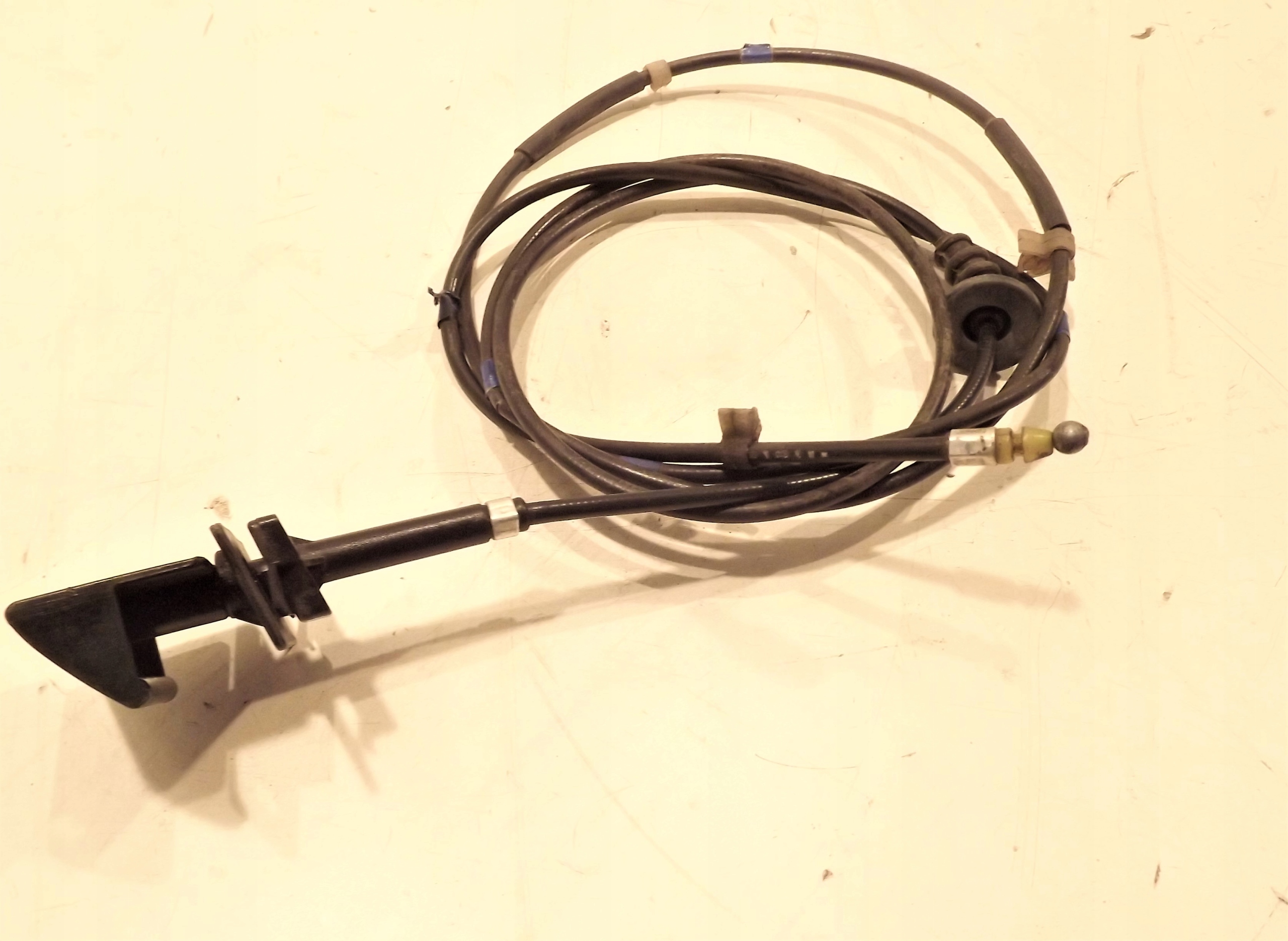 Câble du capot SUZUKI ALTO 09-14