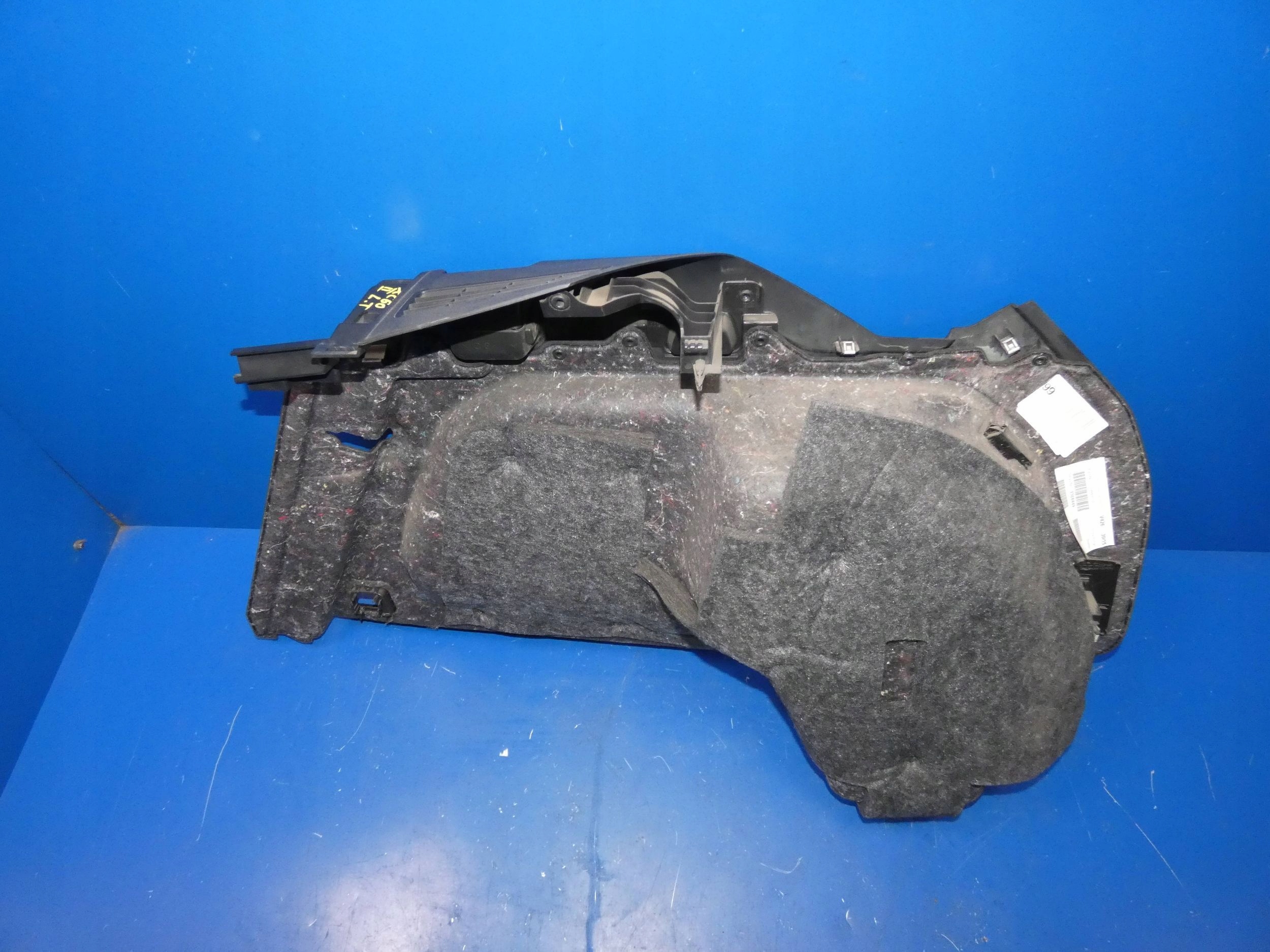 VOLVO XC60 II boot upholstery left rear part rear upholstery