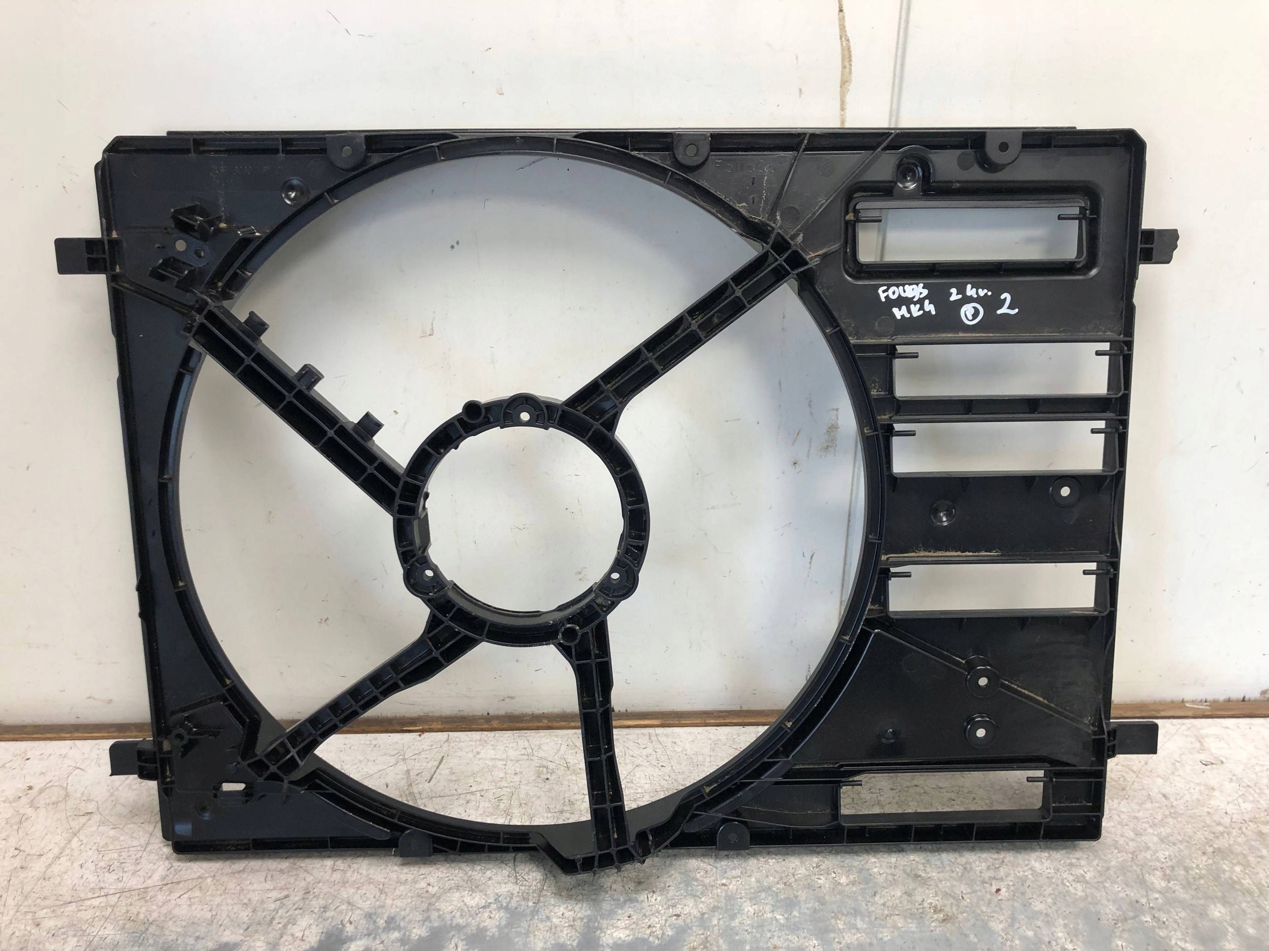 ventilátor vrtule chladiče FORD FOCUS MK4 JX61-8C607-B