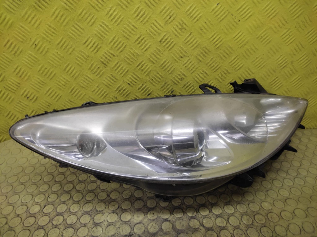 PEUGEOT 307 SW REFLEKTOR feu droite avant