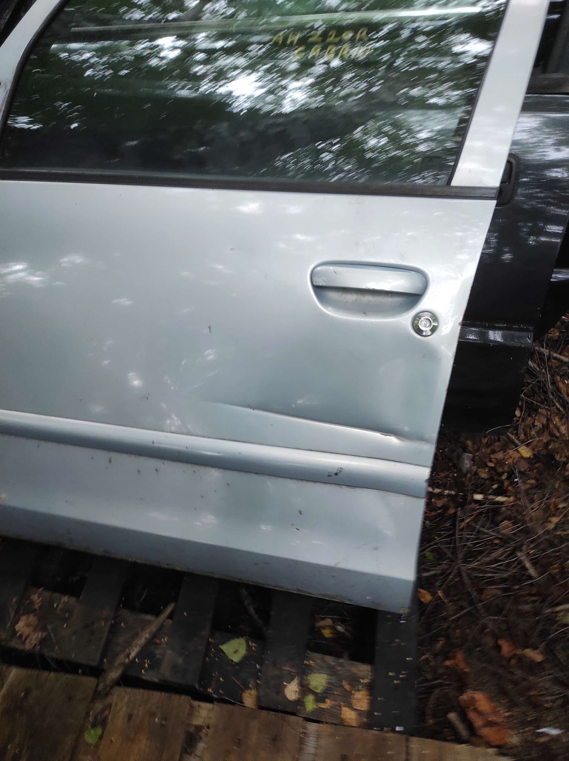 door left front MITSUBISHI COLT Z30 01H