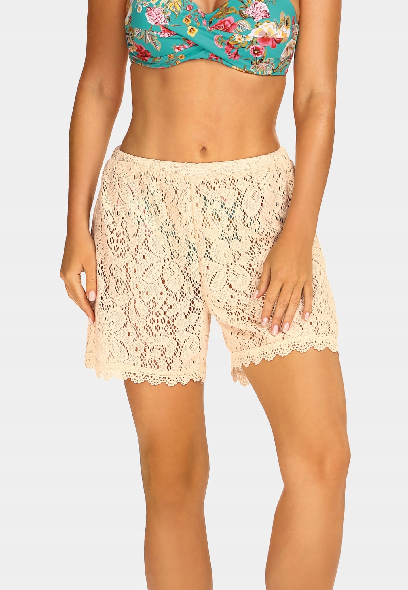 Dámské plážové šortky Ažurové kraťasy Boho F124C/641 vel. S