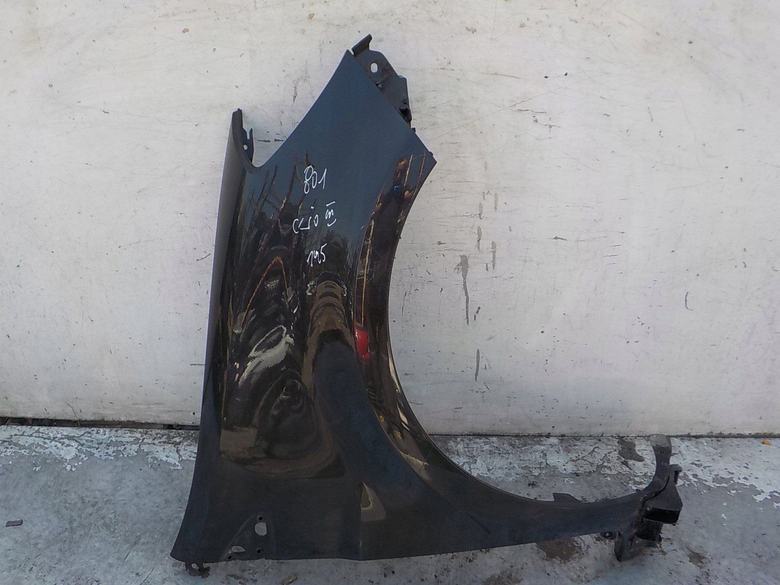 801 RENAULT CLIO III fender right front front 195