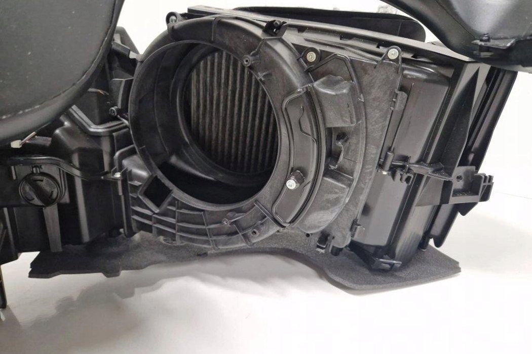 радиатор отопителя Audi A4 (8ED, B7) 8W1820001D 2.0дизель 2017