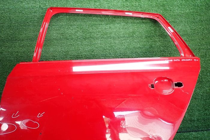 SKODA RAPID SPACEBACK 12- door left rear. rear part