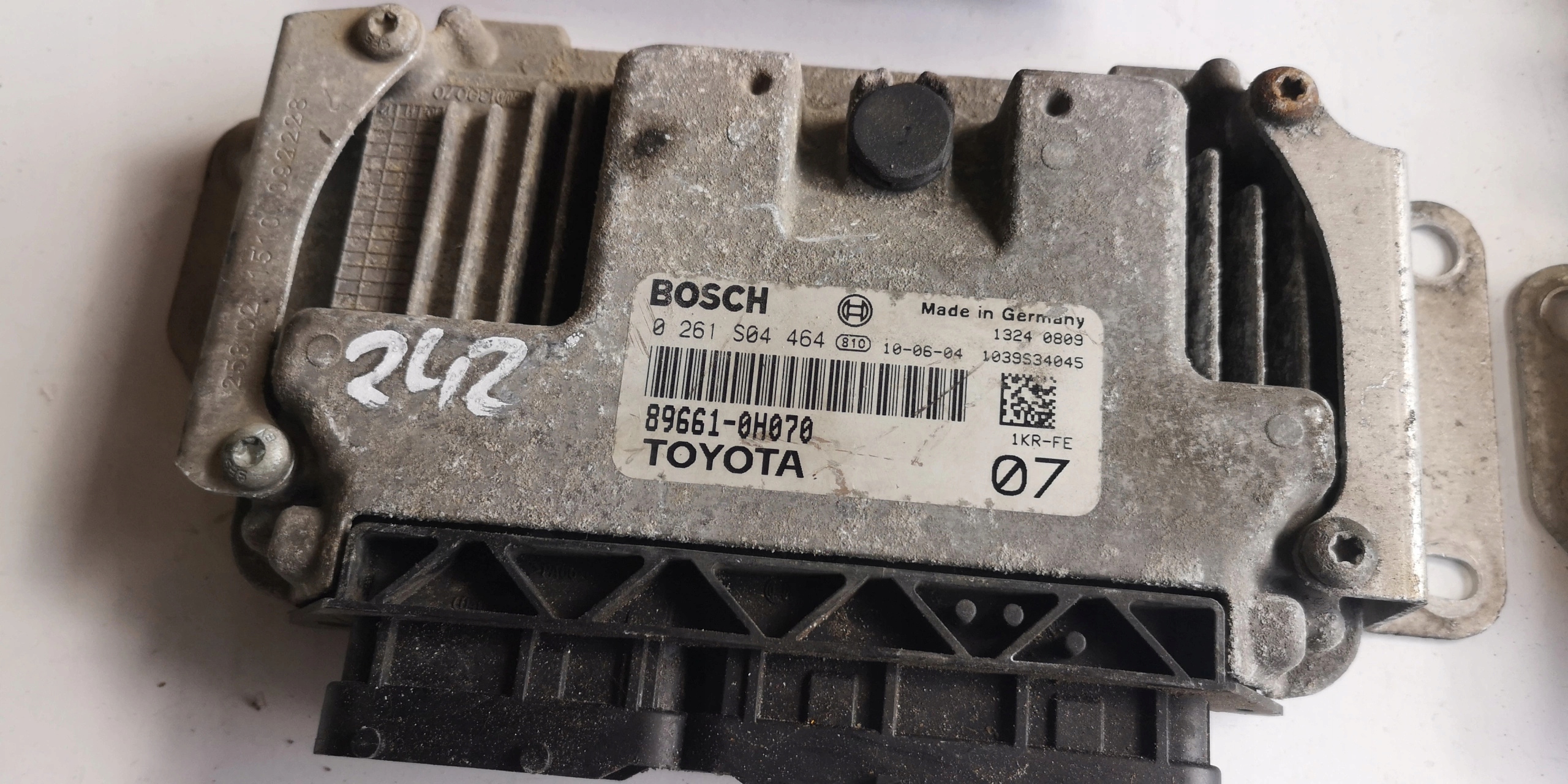 computer ECU TOYOTA 0261S04464 89661-0H070 1039S28