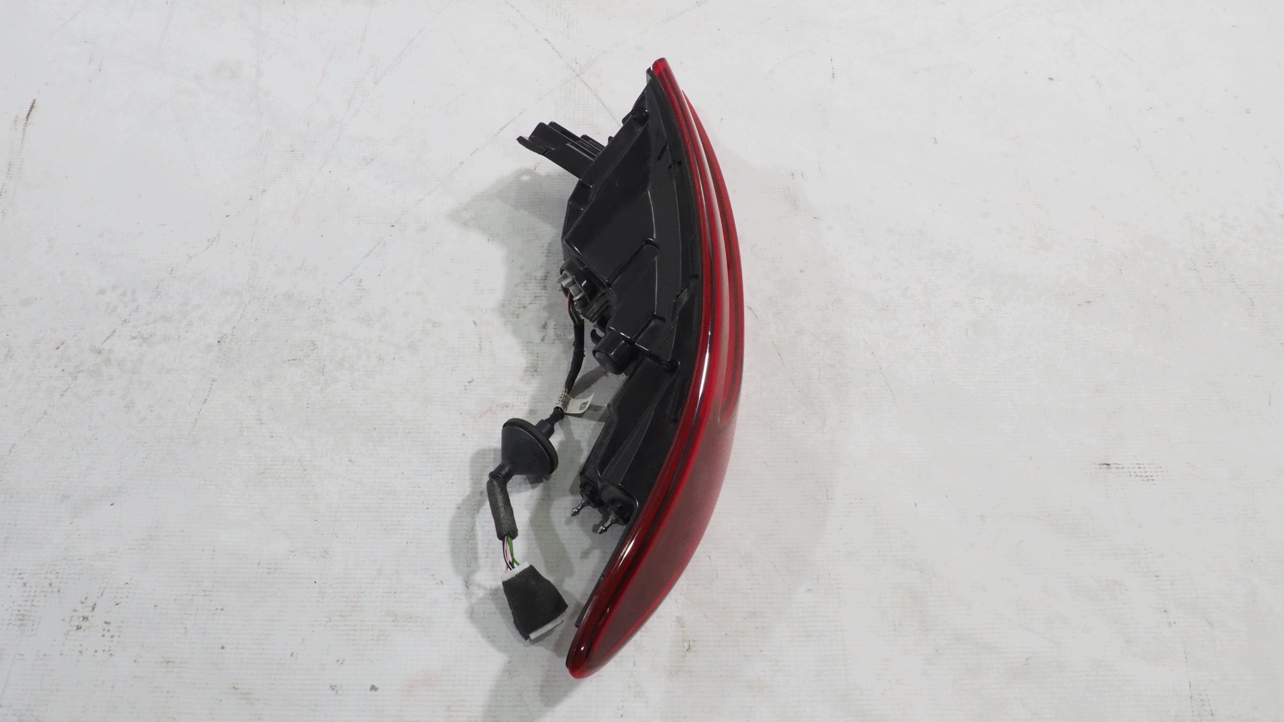 Kia Proceed III light LED left rear part 92401-J7200
