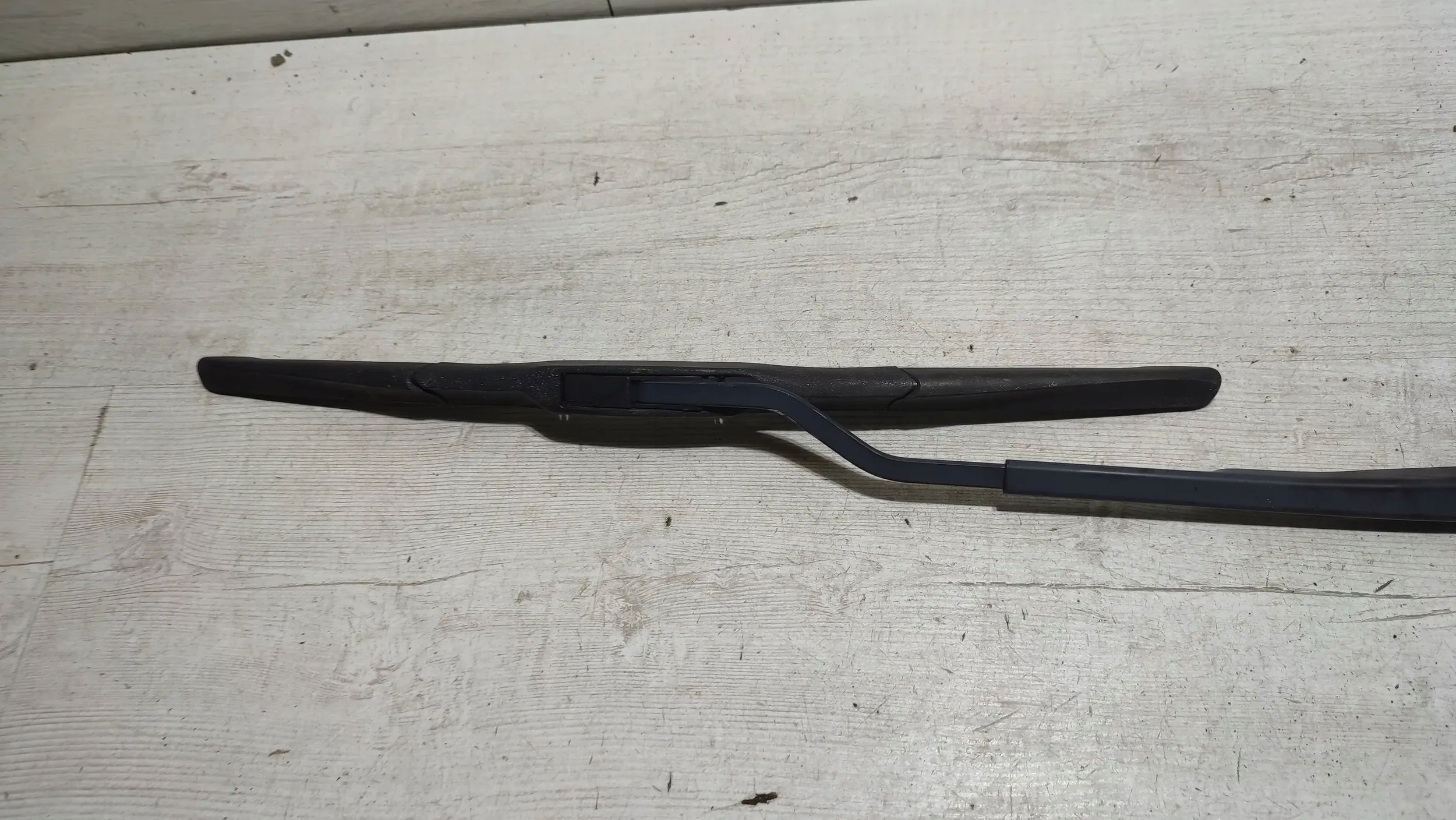 KIA Rio IV 18r front side right wiper arm windows