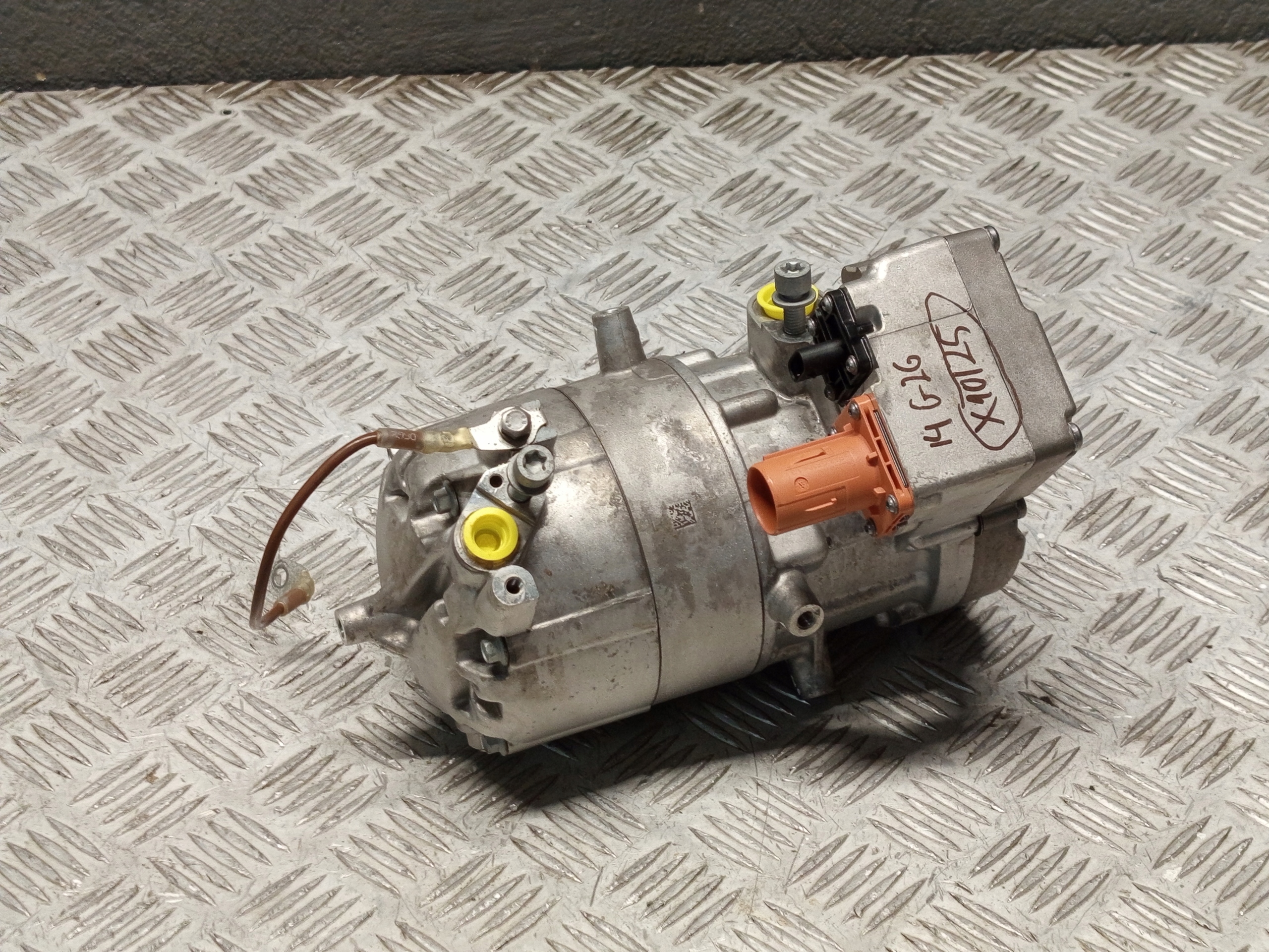 BMW OE 5A7D233 I4 G26 компрессор кондиционера