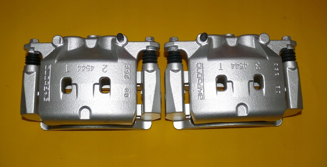 08-14 2 - ЗАЖИМЫ ЛЕВЫЙ ПРАВЫЙ ПЕРЕДНИЙ RENAULT KOLEOS II 320/28