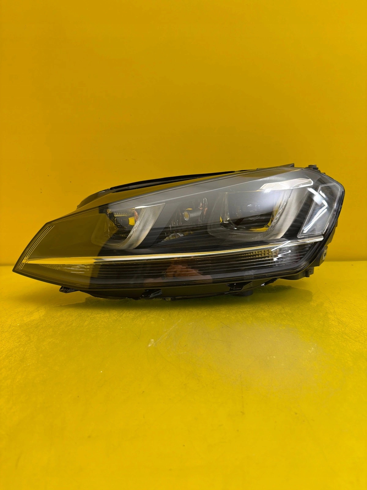 light left front VW Golf VII Bi-Xenon 5G1941033