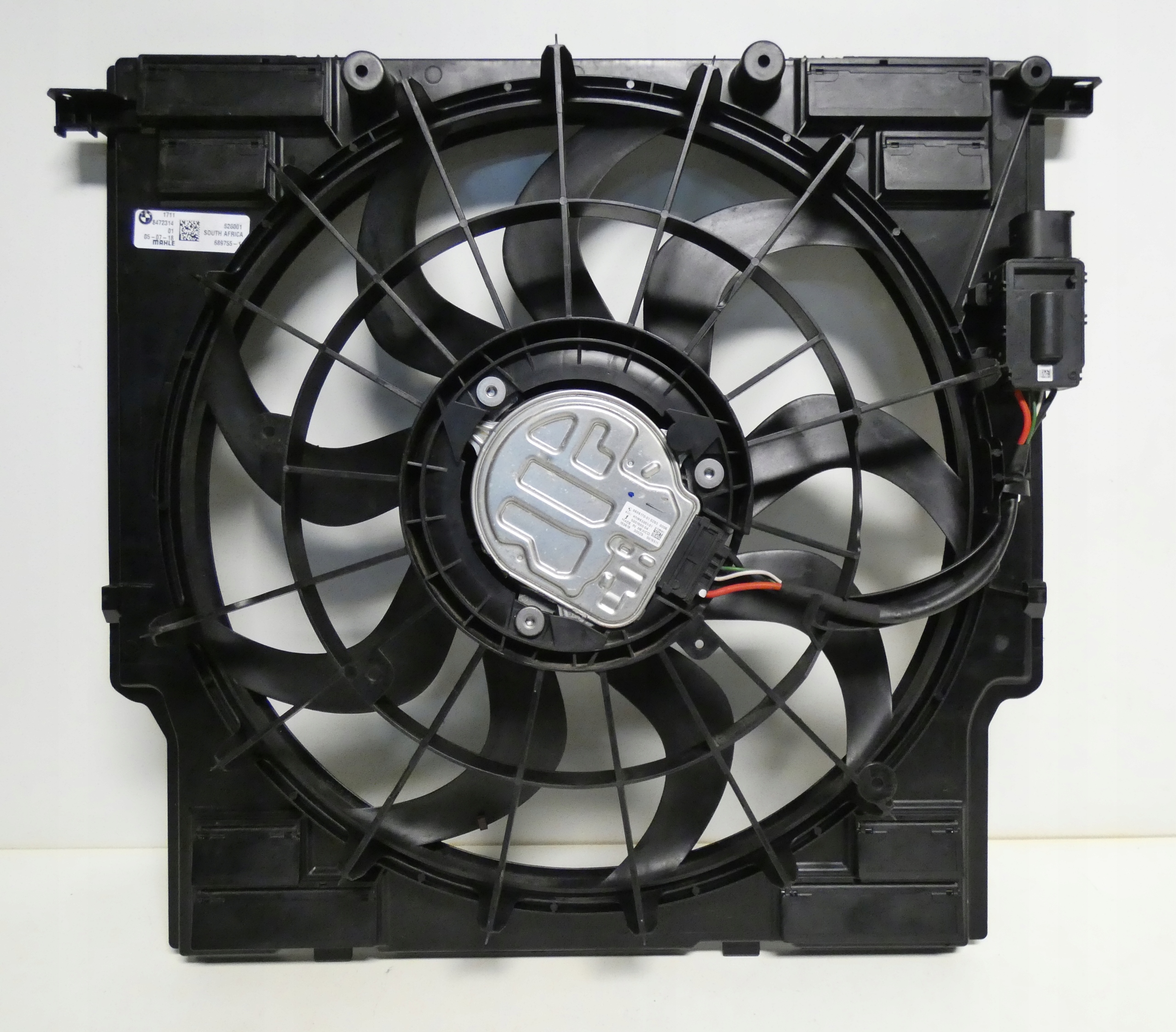 BMW X3 G01 8472314 obal ventilátor chladiče