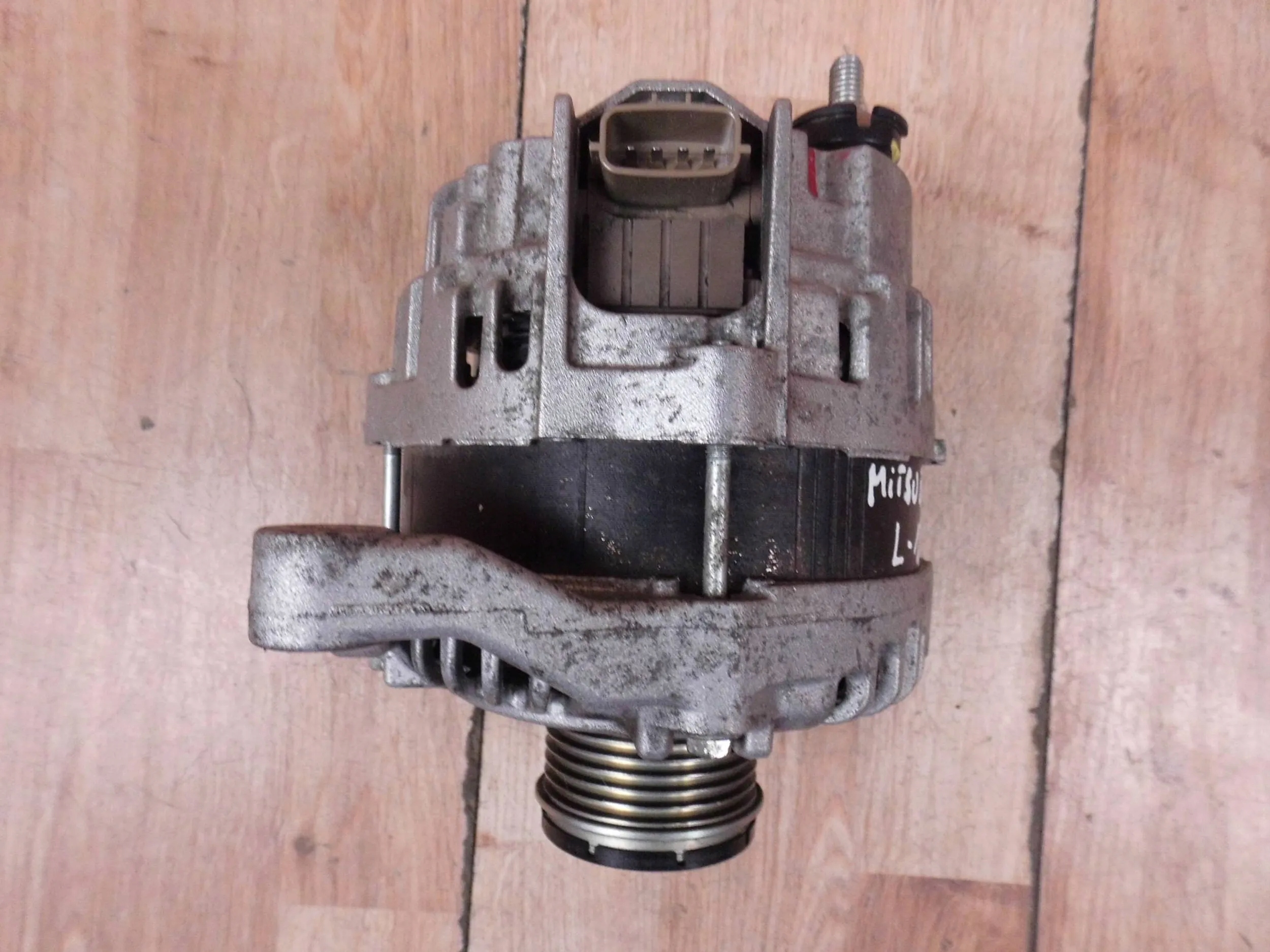Mitsubishi Outlander III 2.0 alternator 1800A288
