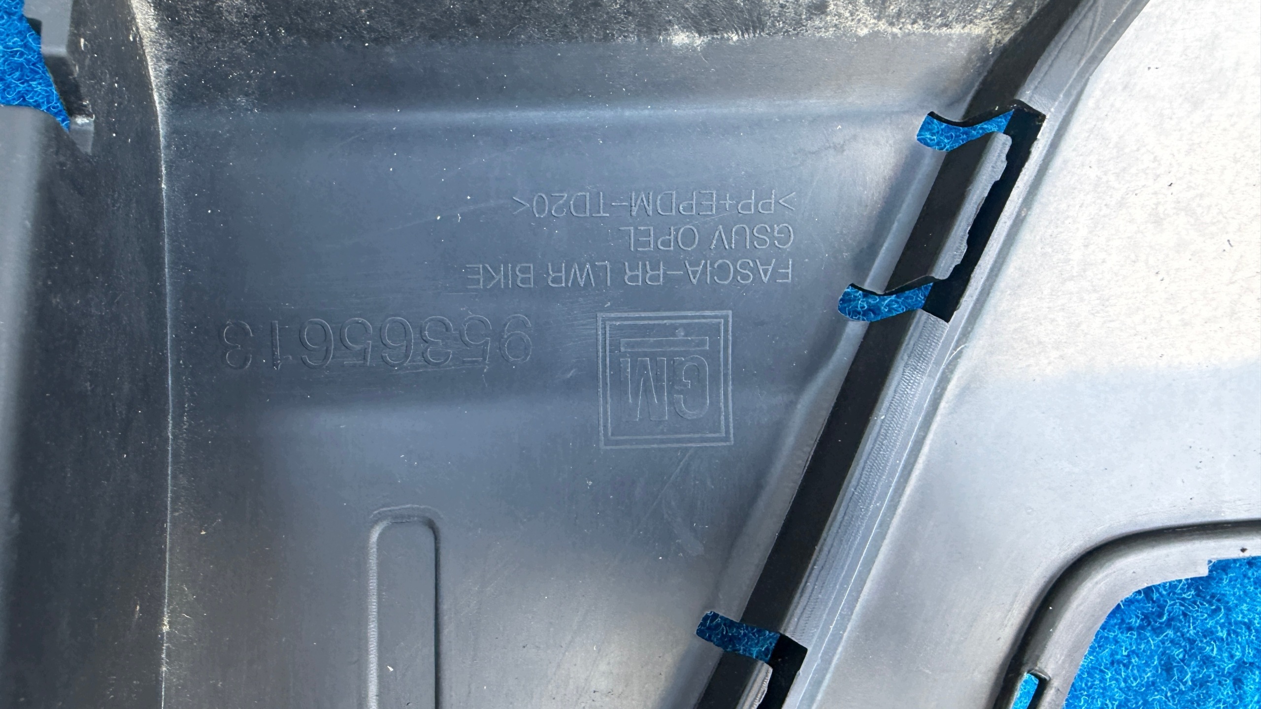 OPEL MOKKA 12-16 ROK bumper rear part below boot ROWEROWY FLEX FIX PDC 29AG