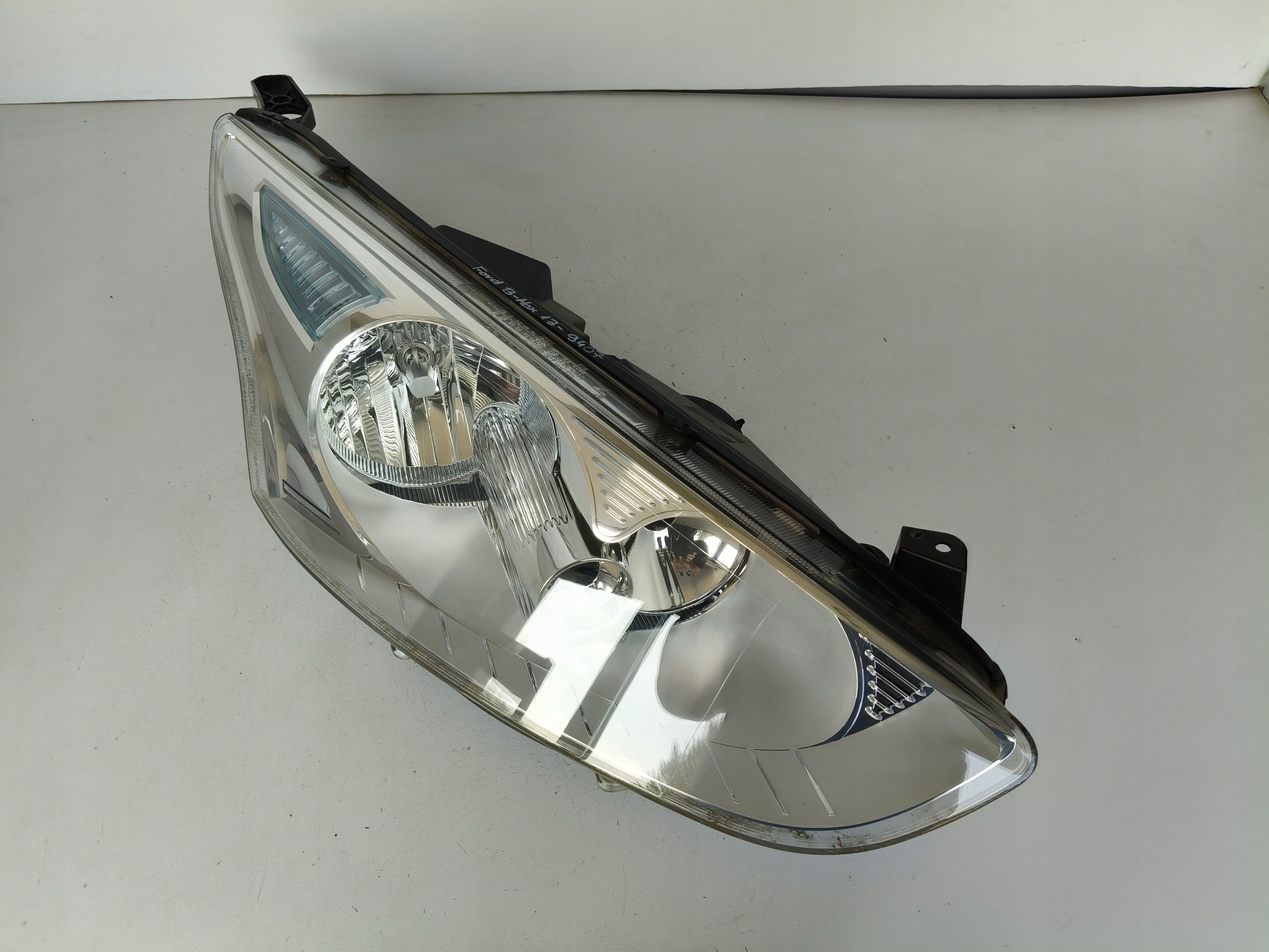 Licht rechts REFLEKTOR FORD B-MAX 13