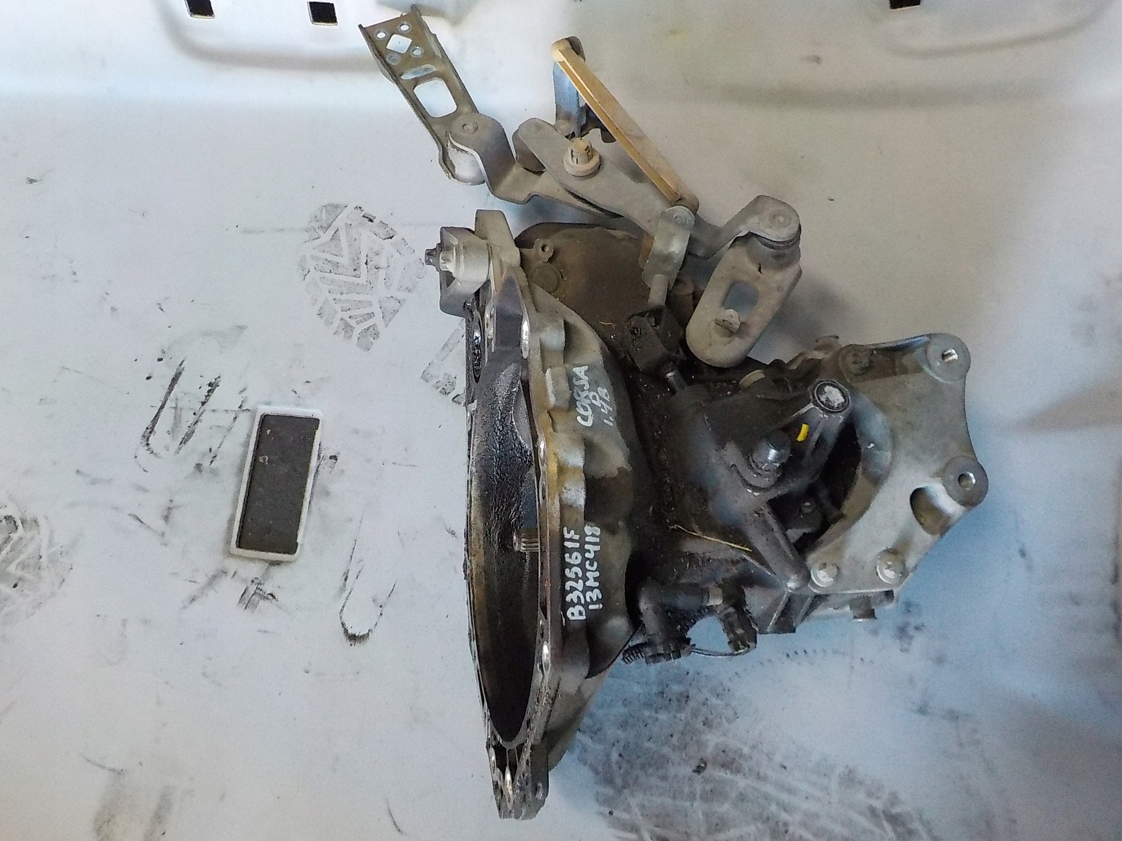 Getriebe opel corsa d 1,4 16v F13MC418