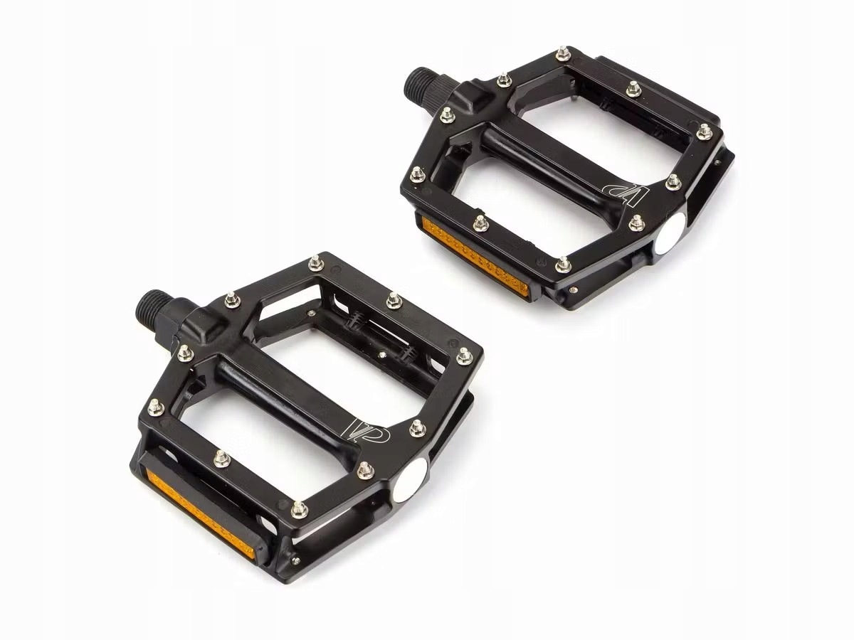 Hliníkové plošinové pedály VP-531E 9/16", černé vyměnitelné piny Romet