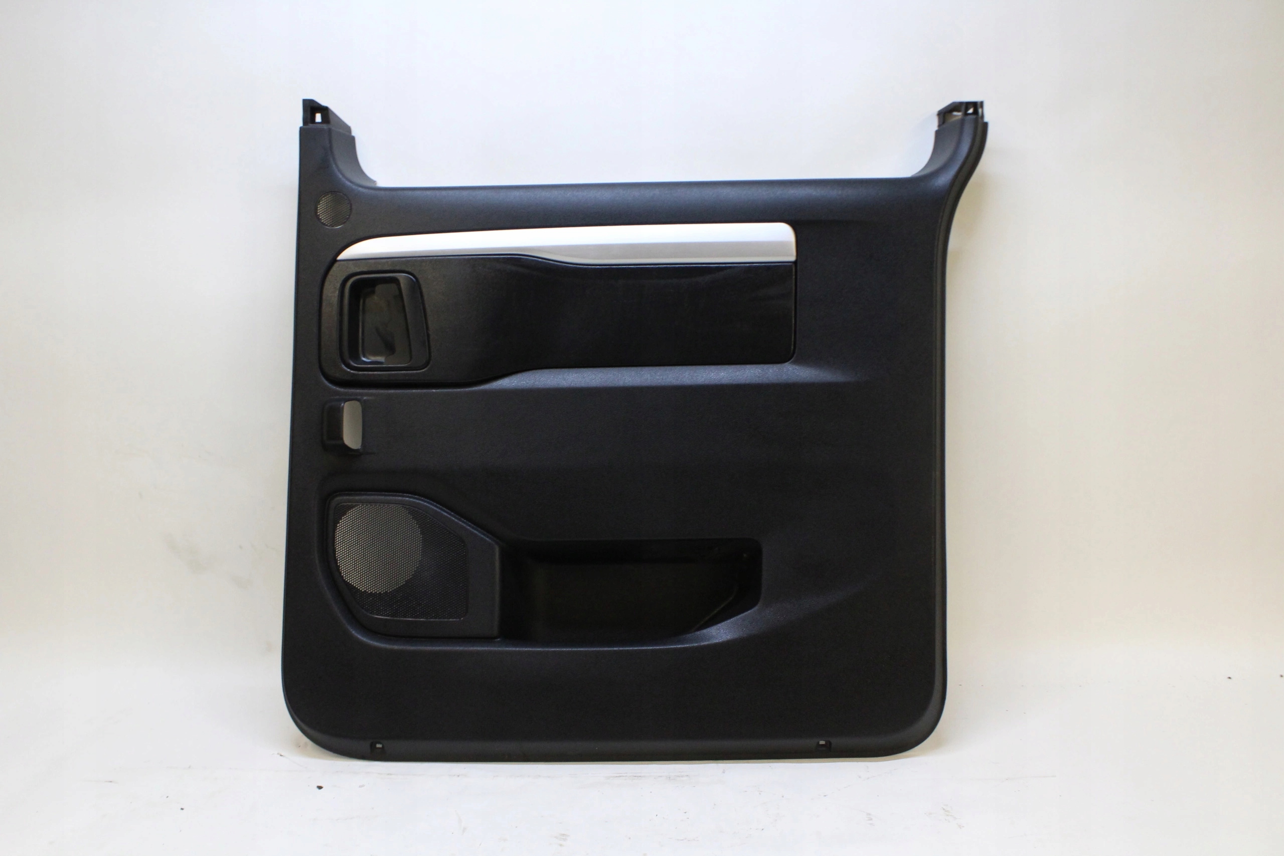 Toyota Proace обивка двери зад. права