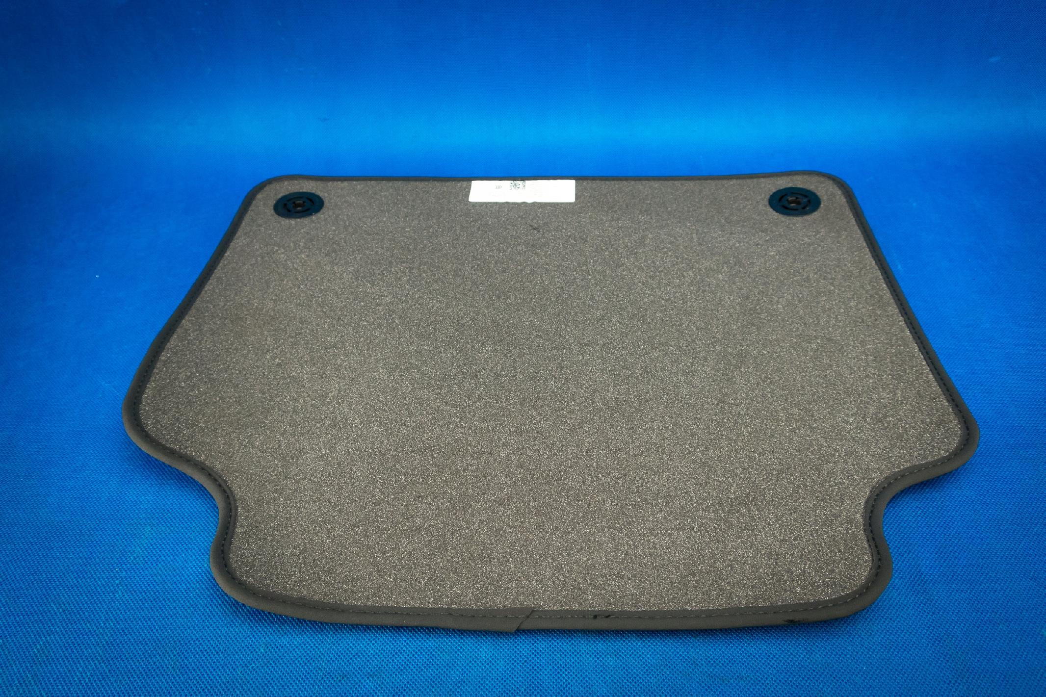 mat left rear part Audi A8 S8 4N 4N0863731B