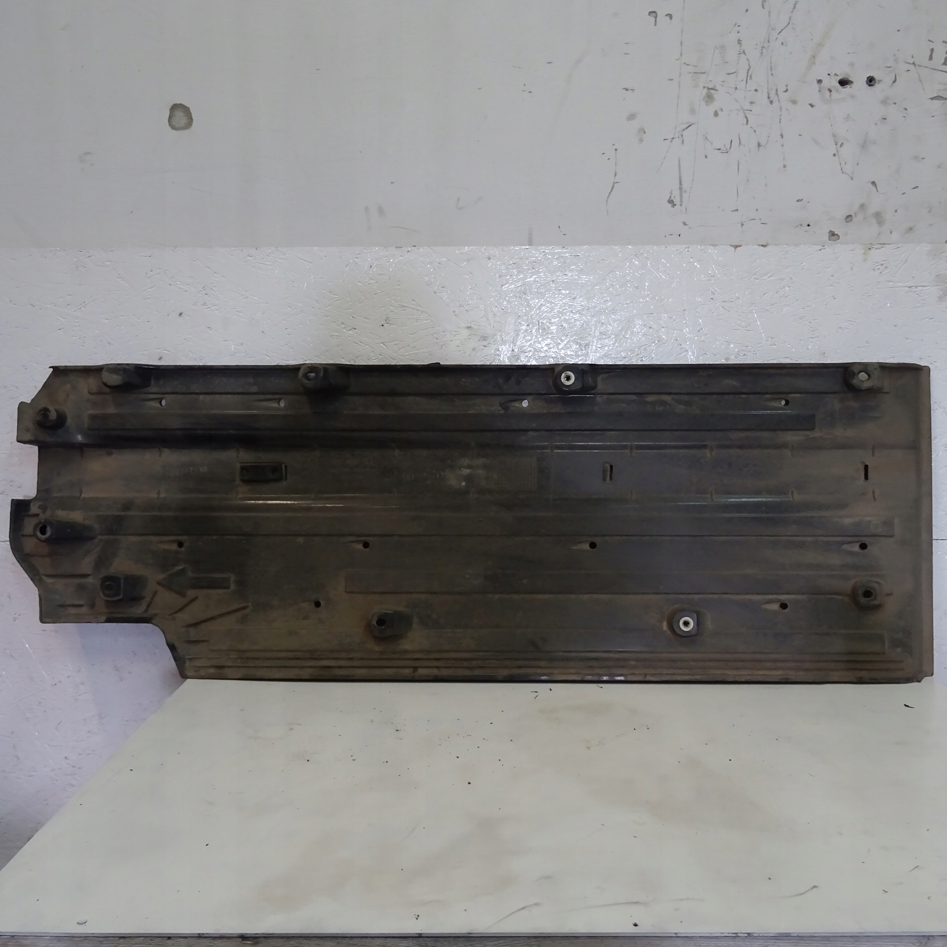 KIA CEED II Blende Abdeckung Unterfahrschutz links 84135-A6000