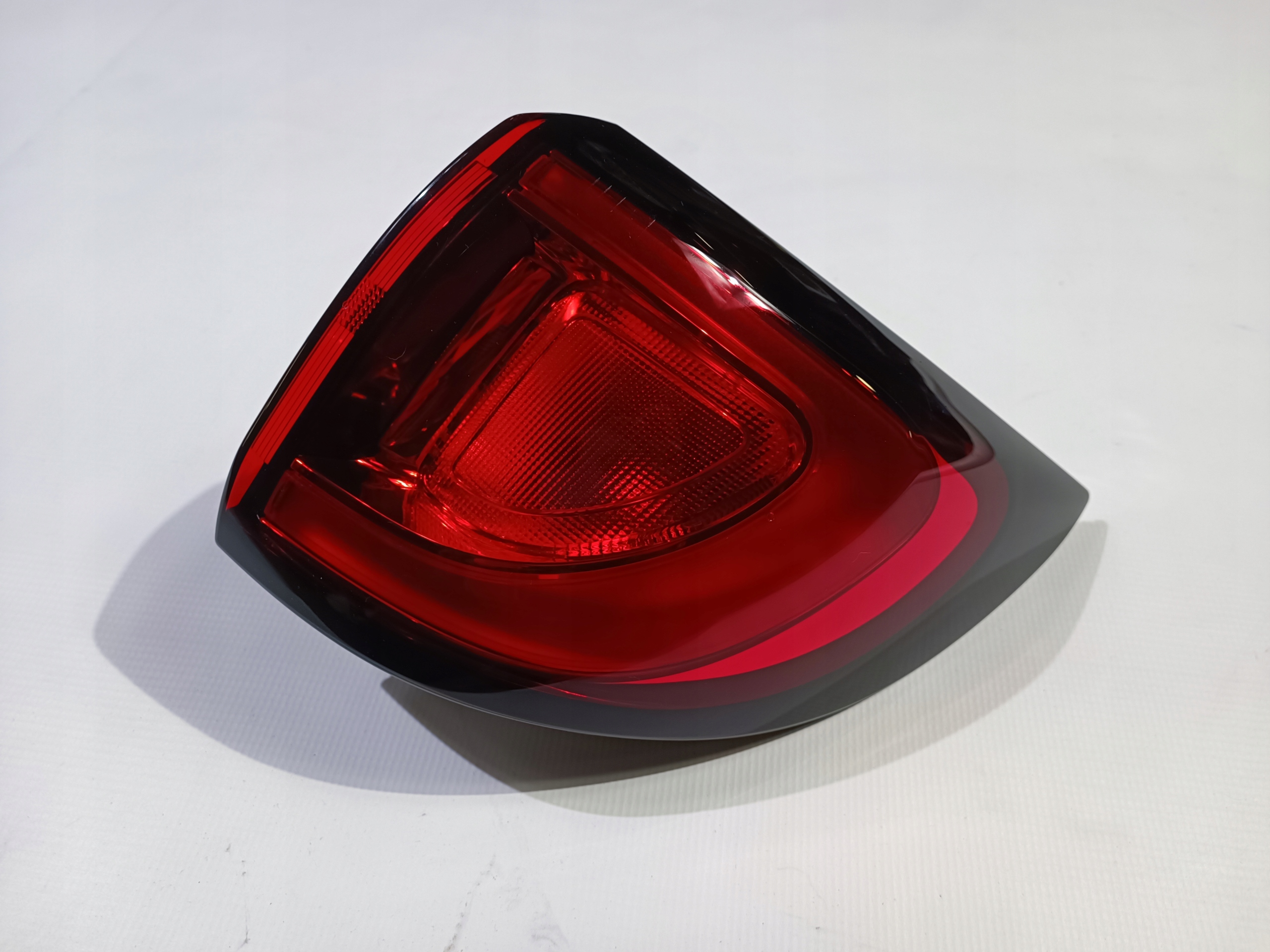light rear part rear right LED ledowa Chrysler Pacifica 2017