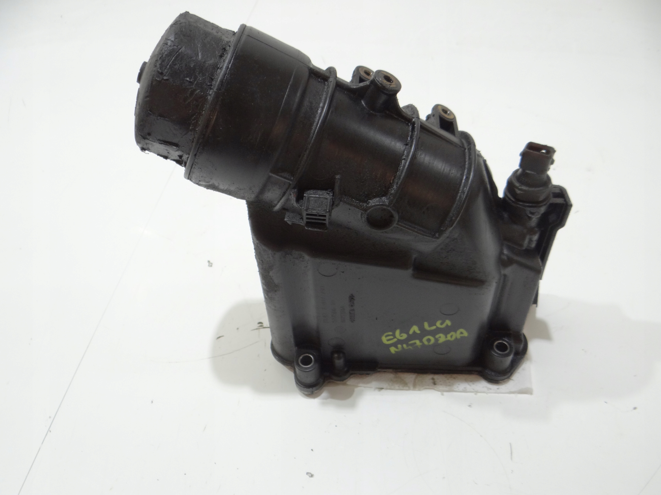 Gehäuse Ölfiltergehäuse BMW E60 E61 LCI N47 2.0D 7807799